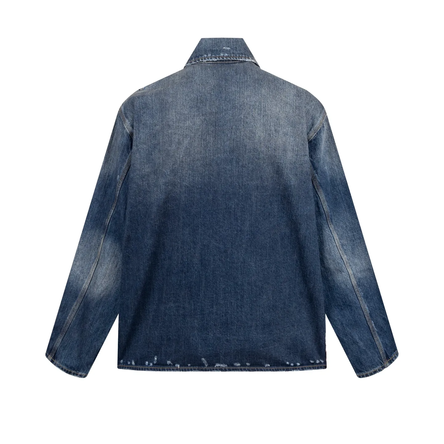 🅿️560 [Exclusive supply] BLCG 25SS ruined distressed denim jacket. The original version was purchased and developed for 14,300. The fabric is made of 100% pure cotton narrow twill denim fabric. It has been processed through multiple processes to present a retro distressed effect. The fabric has been desizing and washed three times, sanded and sanded, and hand-sprayed to create a natural fading and wooly texture. The sleeveless design is equipped with an ancient silver double-ended B-shaped zipper and has two diagonal pockets on the front. The details of the damage are hand-positioned, ground, and picked, and each cut location is carefully processed. The pocket fabric adopts custom weaving and dyeing process to ensure uniform color. The overall shape is an oversize silhouette, creating a loose and hanging street style. The denim fabric is specially treated to show natural fading and wear, reflecting the brand's signature vintage distressed style. Size:XS/S/M
