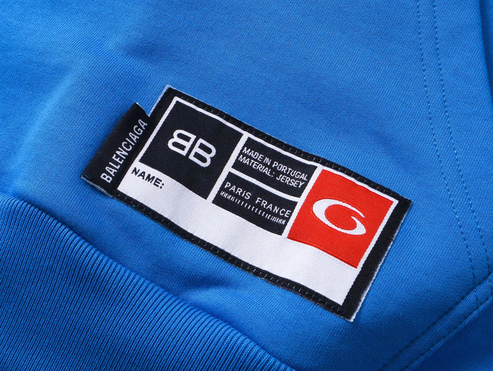 🅿️380 - BALENCI*GA Paris' latest embroidered printed hooded long-sleeved sweatshirt for basketball uniforms. The front embroidery is embroidered and printed with a Tajima computer embroidery machine. The car seal in the lower left corner. The back panel is printed with environmentally friendly glue. The effect is three-dimensional. Exclusively pattern-woven and dyed 460g fabric. Threads are dyed in the same cylinder with zero color difference. Brick cabinets are synchronized. Comparisons are welcome. Same style for men and women -Color: black, purple, orchid -SIZE: Xs S M L style number 8956#