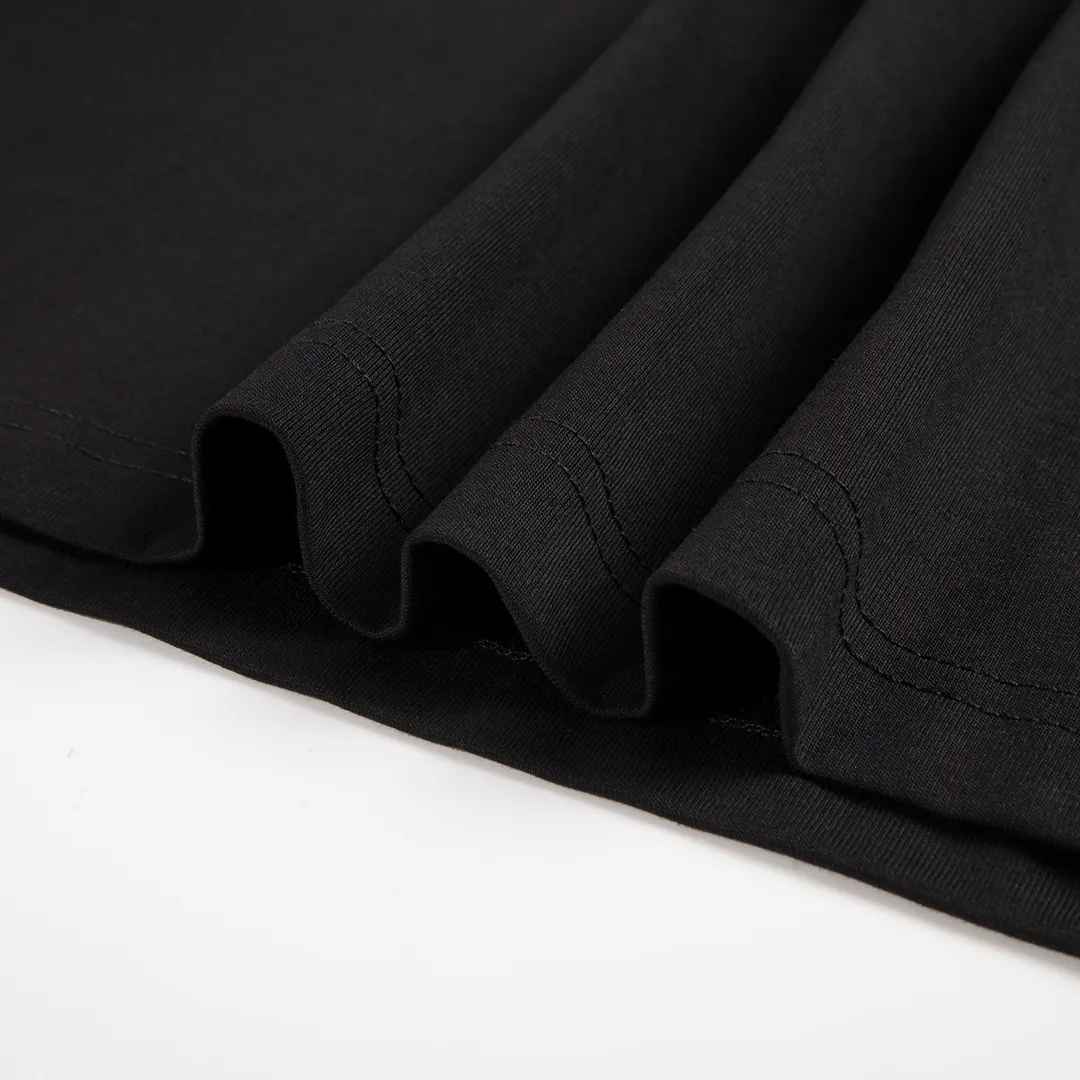 🅿️160 9109# Detailed picture Top version [[BALENCIA*GA] official website quality Paris new fuzzy cola spray printed short-sleeved T-shirt OS version loose dropped shoulders Unisex fabric: 260g 100% cotton double yarn Technology: front digital direct printing Garment washing Shaping solid color Color: black off-white Size: XS S M L