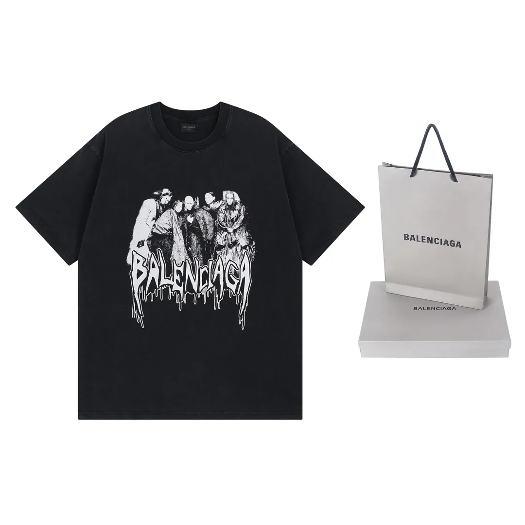 🅿️194 Actual pictures [Top version. Official website quality] BALENCI*GA/Paris. 53rd season Balenciaga New. Vintage high-end limited edition short-sleeved T-shirt. The pattern on the front is damaged by the direct-injection printing. The ready-made garments are washed and worn. SS24 new model. Brick cabinet synchronization. Genuine product developed at the first time, please print and compare! The fabric is made of Paris ZP custom-woven and dyed cotton double yarn. Weighing 260 grams, the cloth surface is clean. The cloth pattern is clear, soft and comfortable. The threads are dyed with no color difference. The printing uses environmentally friendly imported materials and self-inking direct injection. The pattern letters are clear and the effect is three-dimensional. The entire garment is washed, distressed and worn. The version adopts OS loose shoulder design. Same style for men and women. Code: BL223393 Color: washed black, size: XS S M L