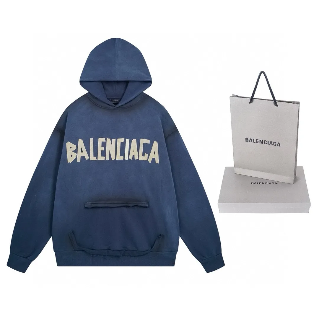 🅿️390 real photos [Top version. Official website quality] BALENCI*GA/Paris. 23ss latest classic hot model. Purchase the original board at the first time. Color. Printing. Washing. Production and authenticity. Wrong version in Jubie market. Welcome to compare. Tape direct printing. Ready-to-wear hooded sweatshirt washed and worn twice. The brick cabinet is synchronized. The fabric is made of Paris ZP custom-woven and dyed cotton sweatshirt. The weight is 450 grams. The cloth surface is clean. The cloth pattern is clear, soft and comfortable, and the threads are dyed with no color difference. The classic pattern adopts Kornit imported direct injection. The letters are clear and the effect is three-dimensional. Restored brick cabinet. The garments were washed and aged, and polished by many hands. Produced by ultra-heavy craftsmanship, special market currency. Note⚠️ZP fabric is made of fine-grained yarn. Pay attention to the big difference! Welcome to compare! The version adopts OS loose shoulder version. The same style for men and women. Code: BL238016 Color: dark gray blue, Paris blue, washed black, burgundy, fluorescent yellow, green, floral gray, sky blue, khaki Size: XS S M L