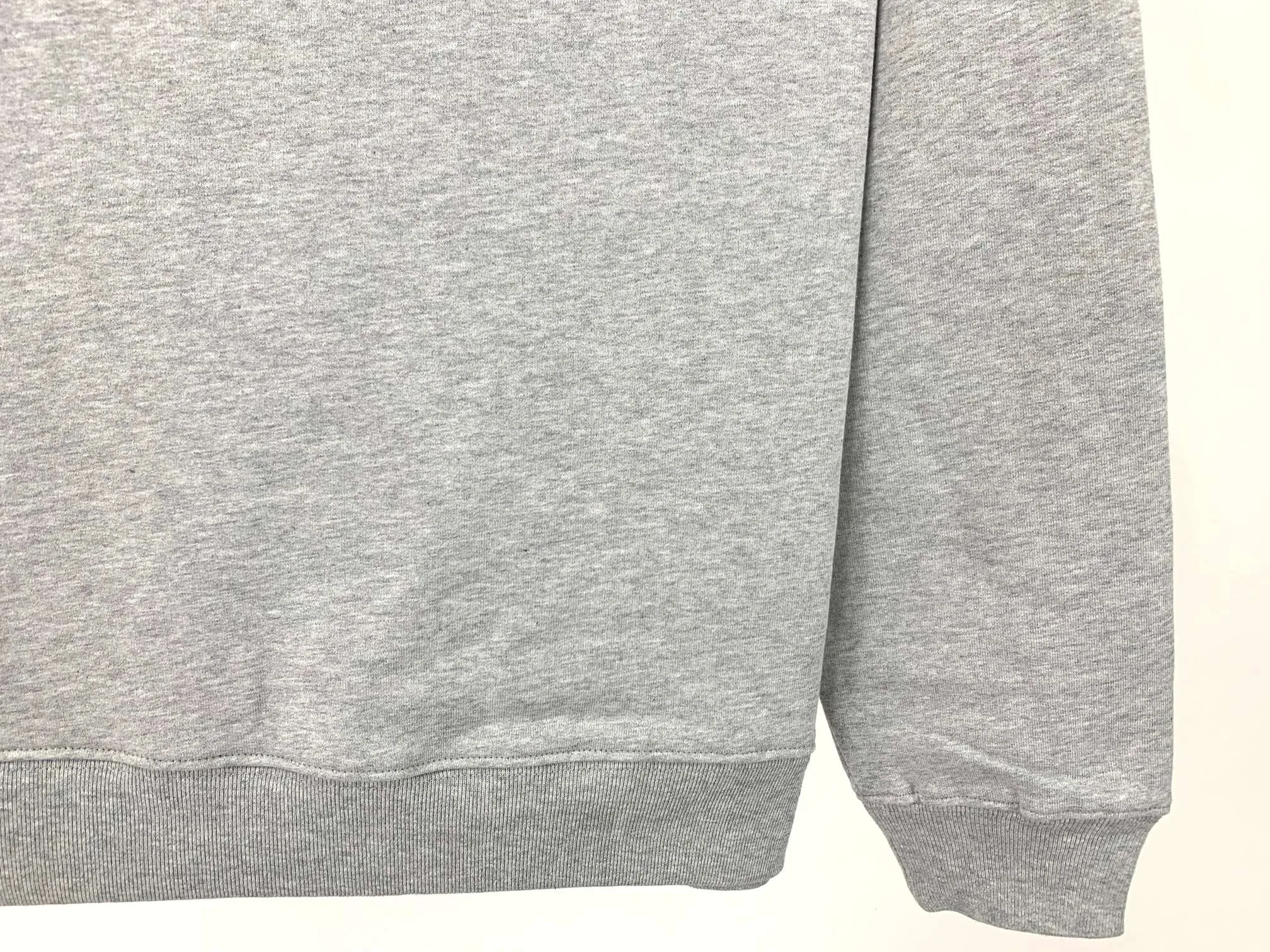 Spring and Autumn's top tested version of Balenciaga's BALENCIAGA Cola Mailang embroidered printed men's and women's couple stars' same autumn and winter pure cotton round-neck sweatshirts. Available in three colors, ensuring the same fabric as the original version, no color difference! Customized dyeing in a package! INS, Xiaohongshu’s popular style, classics that never fade away! The king of orders in Spain, the fried chicken is highly recommended! 480% pure cotton terry fabric, comfortable and warm! Full of drape! The printing uses Tajima embroidery machine imported from Japan, which is known as the fighter among embroidery machines. The embroidery is meticulous, with no threads or skipped threads, the printing and embroidery are full and fine, and the letter spacing is consistent with ZP! Wearing it gives you full confidence and peace of mind! The labels and washes are all correct! On behalf of G at the same level! Consistent packaging at the counter! Size: XS-L Color: Gray P:370