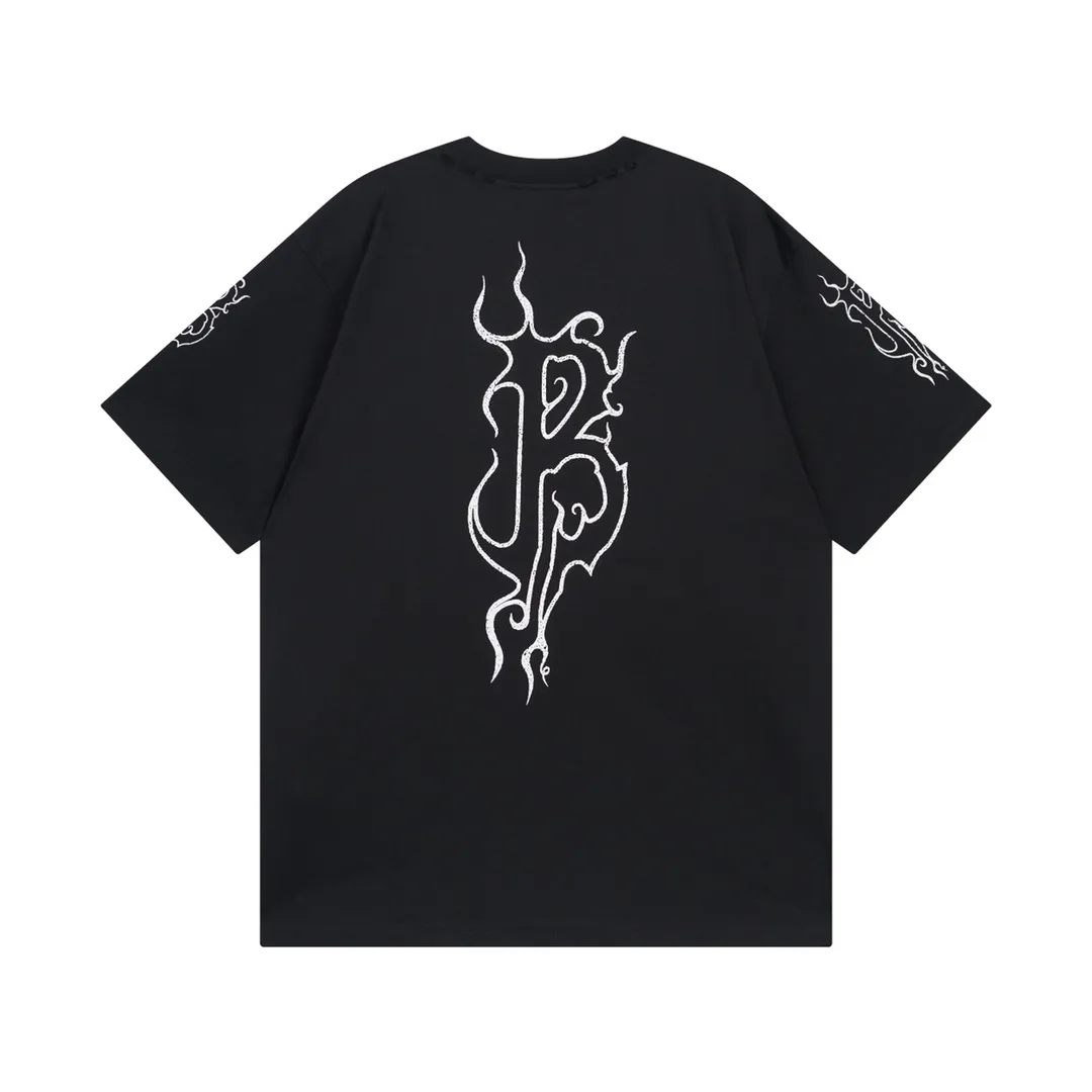 🅿️186 Detailed Picture [Top version. Official website quality] BALENCI*GA/Paris. 2024 new style flame letter LOGO destruction printed short-sleeved T-shirt. Brick cabinets are synchronized. Genuine products are developed at the first time, and you can print and compare! The fabric is made of Paris ZP custom-woven and dyed cotton double yarn. Weighing 260 grams, the cloth surface is clean. The cloth pattern is clear, soft and comfortable. The threads are dyed with no color difference. The classic LOGO is printed using environmentally friendly imported materials, with clear pattern letters and a three-dimensional effect. Restored brick cabinet. Ready-made garments are washed, worn and old. Different market currency. Welcome to compare. The version adopts OS loose shoulder version. Same style for men and women. Code: BL233303 Color: black, white, yellow, gray blue Size: XS to L