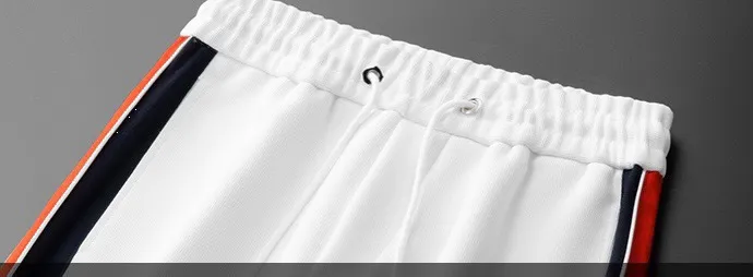 🅿️500 [BALENCIAGA] Hot-selling suit is coming. Focus on the original version of the official website. 2025 new hot-selling cardigan sweater suit. The original order is the best product. 🇭🇰The meticulous work of top designers is dedicated to a fitting and perfect upper body effect. All-natural high-quality Tencel Roman cotton 100%, close-fitting comfort, noble and elegant! Original hardware embodies elegance and nobility! Counter size: M-4XL (up to 190 pounds)