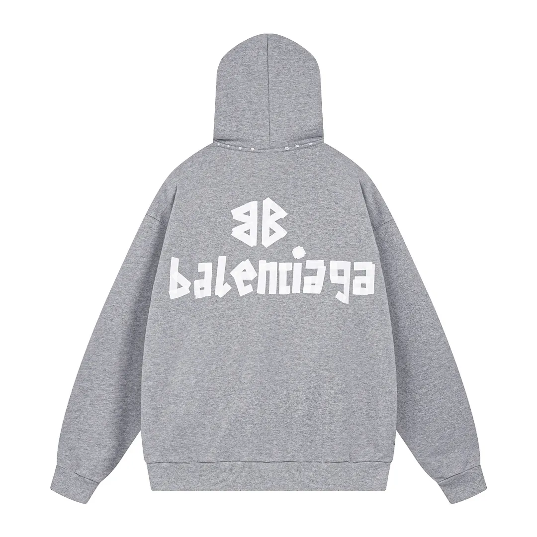 🅿️400 real photos. Note: Floral gray ❗️ [Top version. Official website quality] BALENCI*GA/Paris. 23ss latest classic hot style. Purchase the original board at the first time. Color. Printing. Washing. Production can be traced back to the original product. Wrong version in the market. Welcome to compare. Tape direct printing. Ready-to-wear hooded sweatshirt washed and worn twice. The brick cabinet is synchronized. The fabric is made of Paris ZP custom-woven and dyed cotton sweatshirt. The weight is 450 grams. The cloth surface is clean. The cloth pattern is clear, soft and comfortable, and the threads are dyed with no color difference. The classic pattern adopts Kornit imported direct injection. The letters are clear and the effect is three-dimensional. Restored brick cabinet. The garments were washed and aged, and polished by many hands. Produced by ultra-heavy craftsmanship, special market currency. Note⚠️ZP fabric is made of fine-grained yarn. Pay attention to the big difference! Welcome to compare! The version adopts OS loose shoulder version. The same style for men and women. Code: BL238016 Color: dark gray blue, Paris blue, washed black, burgundy, fluorescent yellow, green, floral gray, sky blue, khaki Size: XS S M L