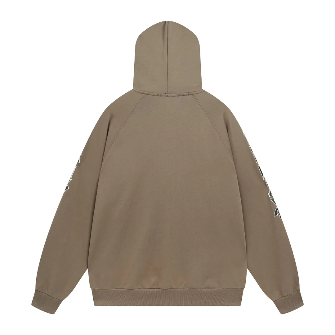 🅿️316 Detailed picture [Top version. Official website quality] BALENCI*GA/Paris. Classic model. 23SS#BALENCI*GA# Ready-to-wear distressed. Hand-worn. Hand-painted, limited edition rock band printed hooded long-sleeved sweatshirt. Autumn and winter brick cabinet synchronization. The fabric is made of Paris ZP custom-woven and dyed cotton sweatshirt. The net weight is 450 grams. The cloth surface is clean. The cloth pattern is clear, soft and comfortable. The threads are woven and dyed with no color difference. The classic letter LOGO uses precision stencils, imported environmentally friendly rubber paddles, and crackle printing, with a three-dimensional effect. The hem is hand-painted, restoring the brick cabinet, and the version adopts the OS loose shoulder style. Same style for men and women. Code: BL238057 Color: black, coffee, beige. Size: XS S M L