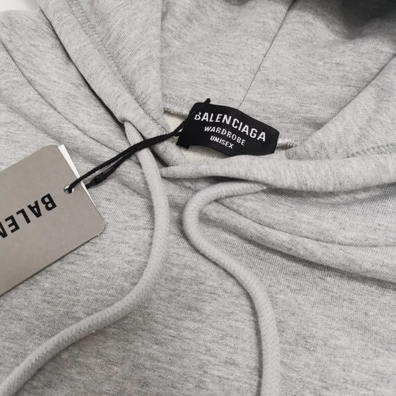 [New arrival] The top tested version of Balenciaga BALENCIAGA Cola Malone embroidery printed male and female couple star's same style autumn and winter pure cotton hoodie hooded sweatshirt in three colors, guaranteed to be the same as the original fabric, no color difference! Customized dyeing in a package! INS, Xiaohongshu’s popular style, classics that never fade away! The king of orders in Spain, the fried chicken is highly recommended! 480% pure cotton terry fabric, comfortable and warm! Full of drape! The printing uses Tajima embroidery machine imported from Japan, which is known as the fighter among embroidery machines. The embroidery is meticulous, with no threads or skipped threads, the printing and embroidery are full and fine, and the letter spacing is consistent with ZP! Wearing it gives you full confidence and peace of mind! The labels and washes are all correct! On behalf of G at the same level! Consistent packaging at the counter! Size: XS-L Color: Purple light gray white gray P:450