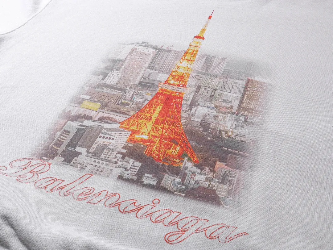 🅿️340 real photos [Top version. Official website quality] BALENCI*GA/Paris. 2024 new style, Paris. Japan Tokyo Tower limited edition. Front and rear panels direct-injection printing, washed and distressed hooded sweatshirt, 2024 new style. Y plate customization. Special market currency. Brick cabinets are synchronized. Genuine products are developed at the first time, and you can print and compare! The fabric is made of Paris ZP custom-woven and dyed cotton sweatshirt. Weighing 460 grams, the cloth surface is clean. The cloth pattern is clear, soft and comfortable. The threads are dyed with no color difference. The printing uses environmentally friendly imported materials for direct-injection printing, with clear letters and three-dimensional effect. The entire garment is washed, distressed and worn. The version adopts OS loose shoulder design. Same style for men and women. Code: BL238933 Color: black and blue, gray and white Size: XS S M L