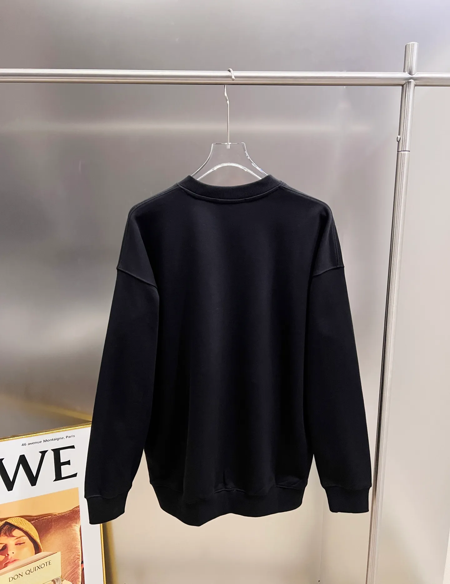 🅿️260 BAL Balenciaga 2025 Autumn and Winter New Style Round Neck Long Sleeve Sweater Classic Letter Flocking Print + Three-dimensional Silicone Technology Uniform Loose Version for Men and Women S M L XL XXL Five Codes Color: Black White
