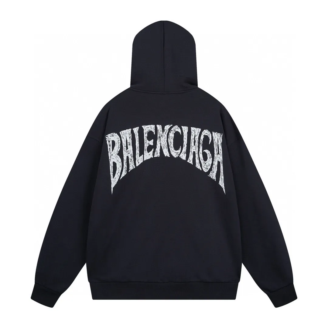 🅿️300 Actual pictures [Top version. Official website quality] BALENCI*GA/Paris. 24SS new sweatshirt, hooded sweatshirt with big letters LOGO graffiti on the back. Brick cabinet synchronization. The fabric is made of Paris ZP custom-woven and dyed cotton sweatshirt. The weight is 450 grams. The cloth surface is clean. The cloth pattern is clear, soft and comfortable. The threads are dyed with no color difference. The classic pattern printing uses imported machine direct printing. The effect is three-dimensional and restores the brick cabinet. Different market currencies, welcome to compare. The version adopts OS loose shoulder design. Same style for men and women. Code: BL238076 Color: gray blue, white Size: XS S M L