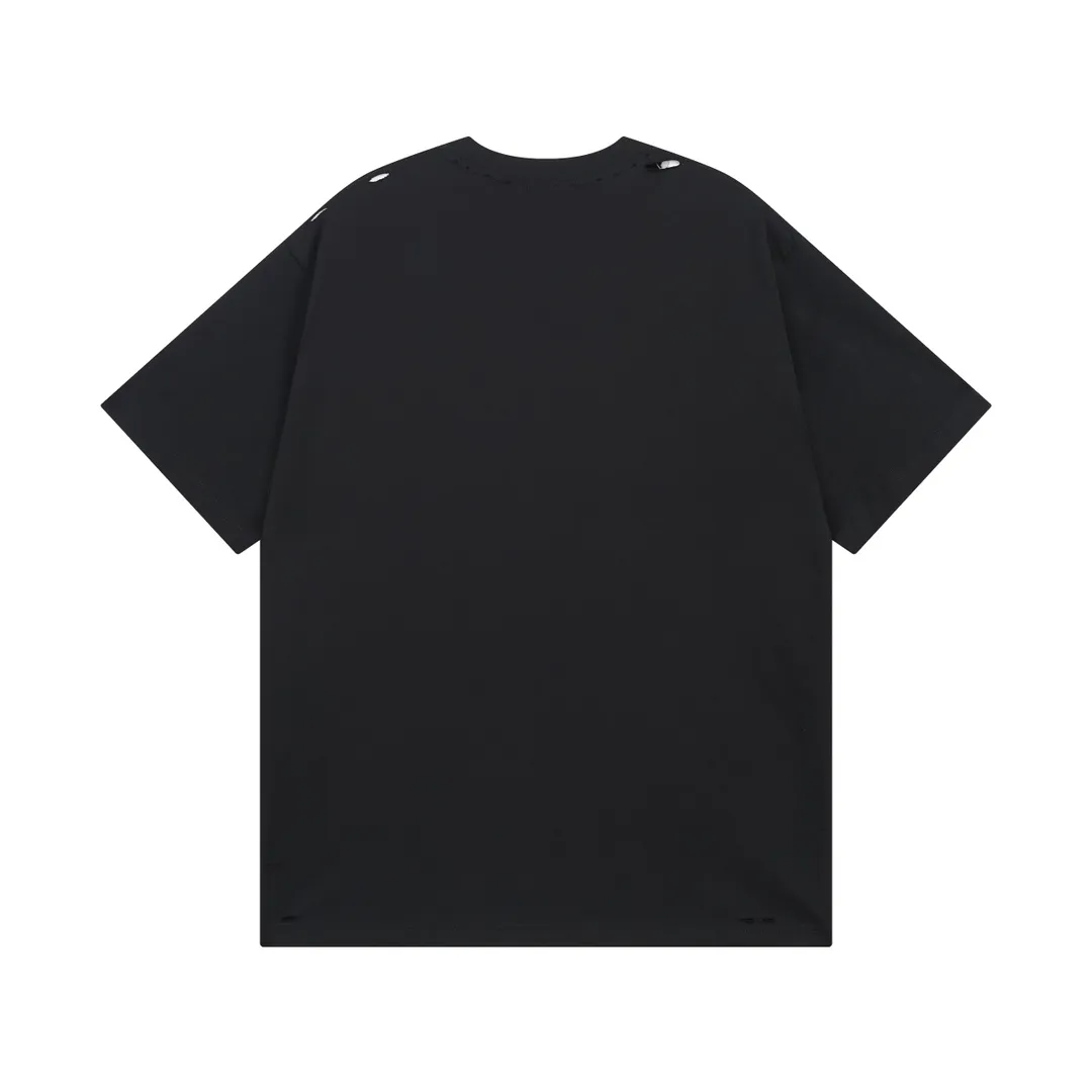 🅿️190 real photos [Top version. Official website quality] BALENCI*GA/Paris. SS25 latest smiley face collection printed washed, distressed and worn short-sleeved T-shirt. Ready-to-wear, many distressed and worn. Brick cabinets are synchronized. Genuine products are developed at the first time, and you can print and compare! The fabric is made of Paris ZP custom-woven and dyed cotton double yarn. Weighing 260 grams, the cloth surface is clean. The cloth pattern is clear, soft and comfortable. The threads are dyed with no color difference. The printing is made of environmentally friendly imported materials. The letters are clear and the effect is three-dimensional. The version adopts OS loose shoulder design. Same style for men and women. Code: BL223610 Color: black, off-white Size: XS S M L