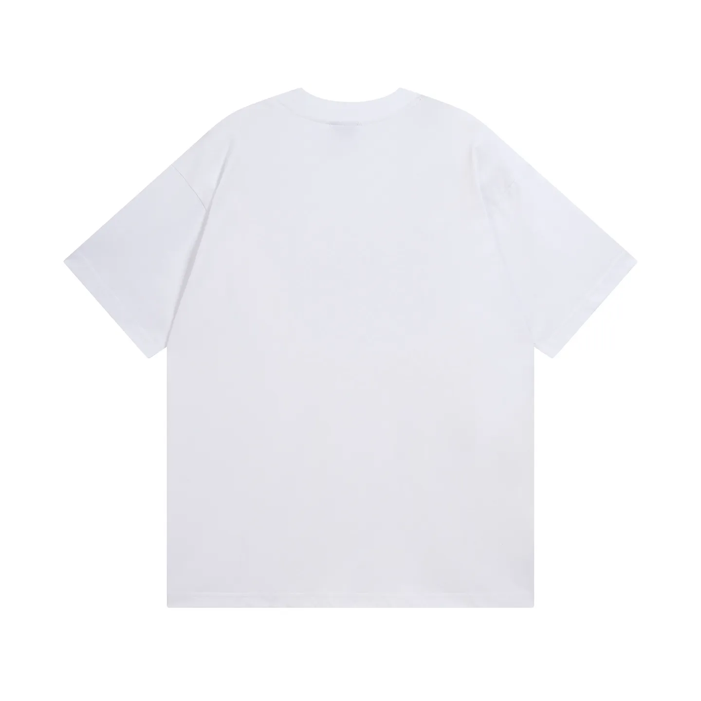 🅿️166 real photos [Top version. Official website quality] BALENCI*GA/Paris. SS25 latest model, Paris.. Label 520 printed short-sleeved T-shirt. Brick cabinet synchronization. Genuine product developed at the first time, welcome to compare! The fabric is made of Paris ZP custom-woven and dyed cotton double yarn. Weighing 260 grams, the cloth surface is clean. The cloth pattern is clear, soft and comfortable. The threads are dyed with no color difference. The printing uses environmentally friendly imported rubber paddles. The letters are clear and the effect is three-dimensional. The version adopts OS loose shoulder design. Same style for men and women. Code: BL253690 Color: black, white Size: XS S M L