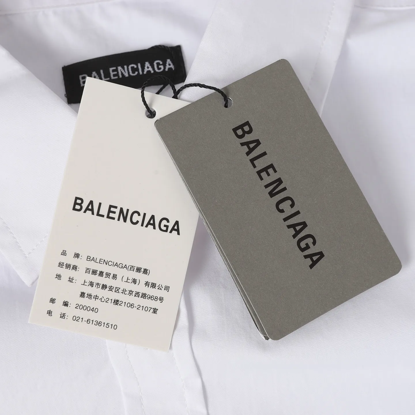 🅿️306 BALENCIAGA BLCG NANO BB embroidered long-sleeved shirt. Customized plain cotton fabric, imported machine embroidery technology, using side-turn buried stitching process to provide high-quality stitching effect, smooth and neat, neat and tidy. The fabrics have been sand washed for better hand feel and texture, not easy to deform, not easy to shrink, not easy to fade, customized accessories, loose version Color: black/white Size: 36 38 40 42