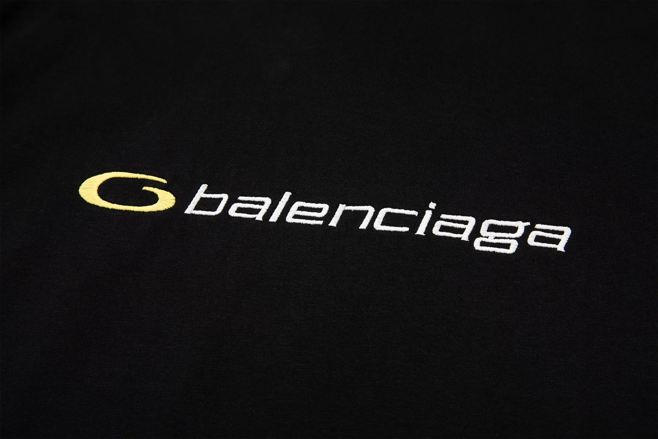 🅿️180 9209# Detailed picture Top version [[BALENCIA*GA] Official website quality Paris new classic letter LOGO embroidered short-sleeved T-shirt OS version Loose dropped shoulders Unisex style Fabric: 260 grams 100% cotton double yarn Craftsmanship: Embroidery on the front and rear panels, left and right sleeves Garment wash Shape solid color Color: Black Mist blue Size: XS S M L