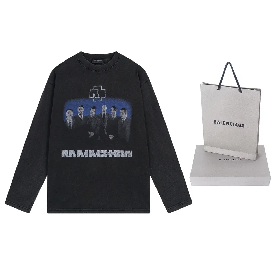 🅿️220 Detailed picture [Top version. Official website quality] BALENCI*GA/Paris Rammstein band co-branded long-sleeved T-shirt. The fabric is made of Paris ZP custom-woven and dyed cotton double yarn. The net weight is 260 grams. The cloth surface is clean. The cloth pattern is clear, soft and comfortable. The threads are dyed with no color difference. The pattern adopts Kornit digital direct printing machine, the letter strips are drawn with crack technology, the direct printing color is aligned with the original color, the LOGO is embroidered on the back of the clothes and legs, the ready-made clothes are washed and worn, the brick cabinets are restored, and the Jubie market is produced according to the pictures. You are welcome to compare the version and adopt the OS loose shoulder version. Same style for men and women Code: BL225020 Color: Washed Black Size: XS S M L