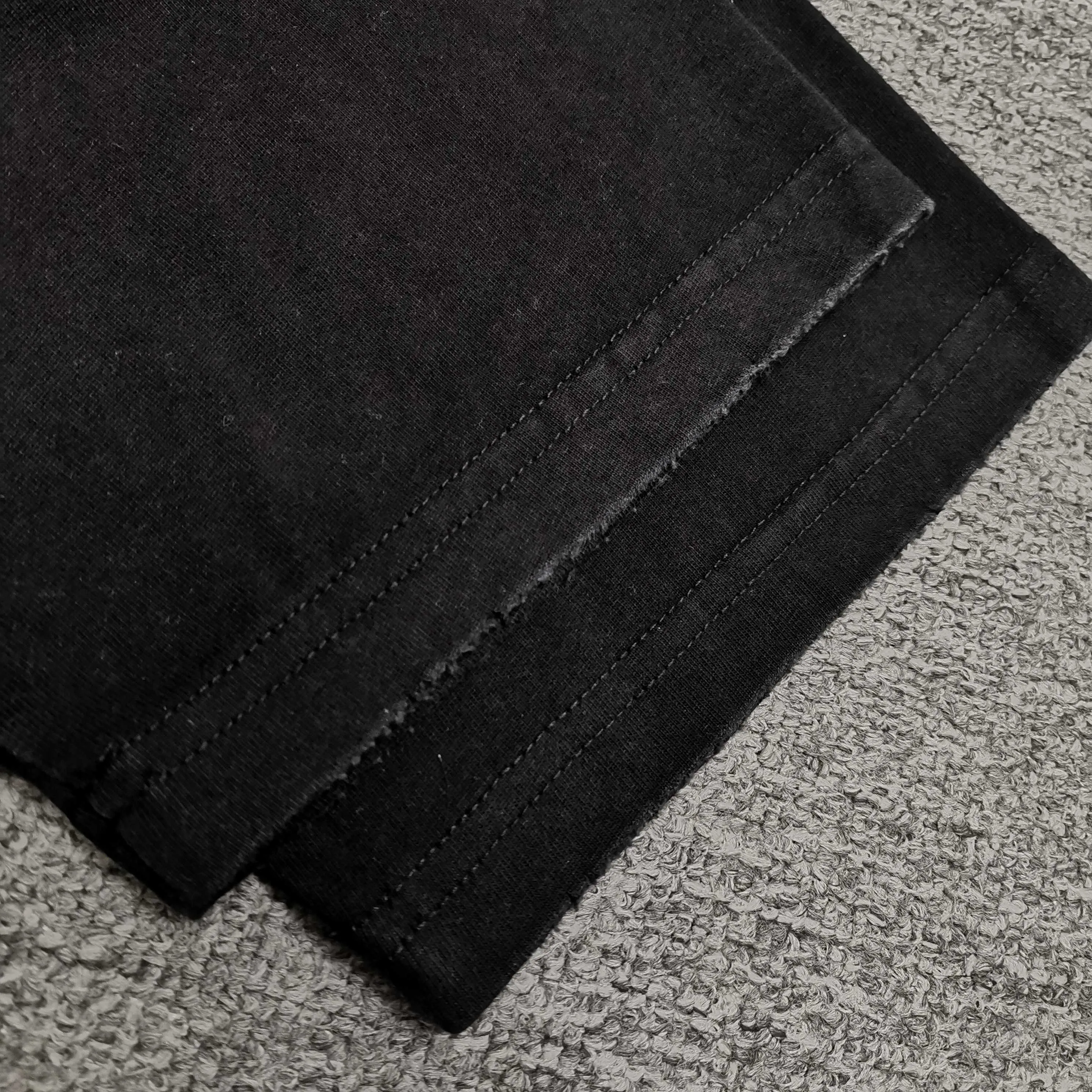 Top tested version ⭐️ Balenciaga SS25 new spring and summer series embroidered double B logo on the front, washed and frayed to make the effect 280 grams of double yarn pure cotton, originally developed Color: Black Size: XS S M L P260