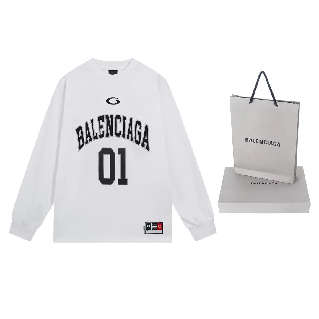 🅿️260 photos [Top version. Official website quality] BALENCI*GA/Paris.SS25 latest basketball uniform embroidered printed long-sleeved T-shirt. The front embroidery is embroidered and printed using a Tajima computer embroidery machine, the lower left corner is stamped, and the back piece is printed. Brick cabinets are synchronized. Genuine products are developed at the first time. The fabric is made of Paris ZP custom-woven and dyed cotton double yarn. Weighing 260 grams, the cloth surface is clean. The cloth pattern is clear, soft and comfortable. The threads are dyed with no color difference. The printing uses environmentally friendly imported materials, the letters are clear and the effect is three-dimensional. The version adopts OS loose shoulder design. Same style for men and women. Code: BL255069 Color: black, white, colorful blue, purple Size: XS S M L