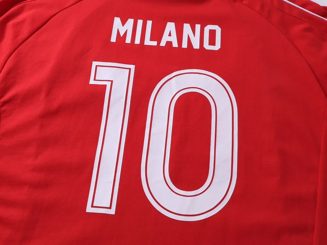 🅿️340 - BALENCI*GA Paris Manchester United co-branded football No. 10 embroidery printed long sleeves, the fabric is made of Paris custom-woven and dyed double-yarn pure cotton fabric. The weight is 280g. The thread is custom-woven and dyed without color difference. The front and rear panels use imported glue screen printing technology + the front and left sleeves use imported Tajima embroidery machine matte light heavy embroidery technology, two high-temperature shaping washes, os dropped shoulders, loose version, same style for men and women! ! -Color: black pink white red fluorescent green -SIZE: XS S M L style number 8606#