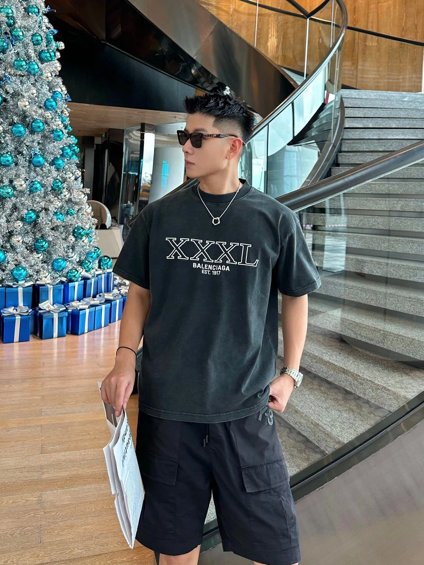 ♻️💯Upper body reference model picture❤️Top tested version BALENCIAGA new XXXL letter embroidery milk white latest style bottoming short-sleeved T-shirt [new ceiling level] - 2023 new version shipped! Feel free to compare top quality products!  -Using imported Tajima 10w needle machine embroidery, high-density embroidery letter wrapping technology, full details and no tails, clear letters without connections‼ ️ - BLCG's latest fashion series, Jay Chou's same upper body, new models are released every year, milk white color is new this year, I didn't hesitate to buy it as soon as I saw it, the upper body is whiter, I love this color so much!  -Full set of 1:1 customized accessories + Sydney paper with logo + new version of handbags at the counter + three labels for large products + original hangtag -The webbing on the back collar extends to the shoulders for reinforcement, and the stitches are downturned at the joints. Imported elliptical machine with imported glue technology. Overall printing without teeth. 32s280g double yarn combed cotton fabric, weighing up to 400 grams after washing!  Color: Washed Black Apricot Size: XS-L P:310