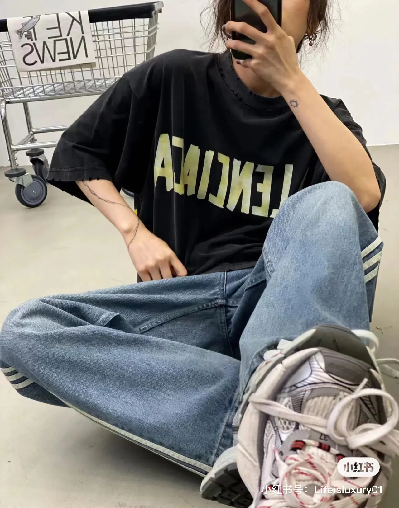 Model picture