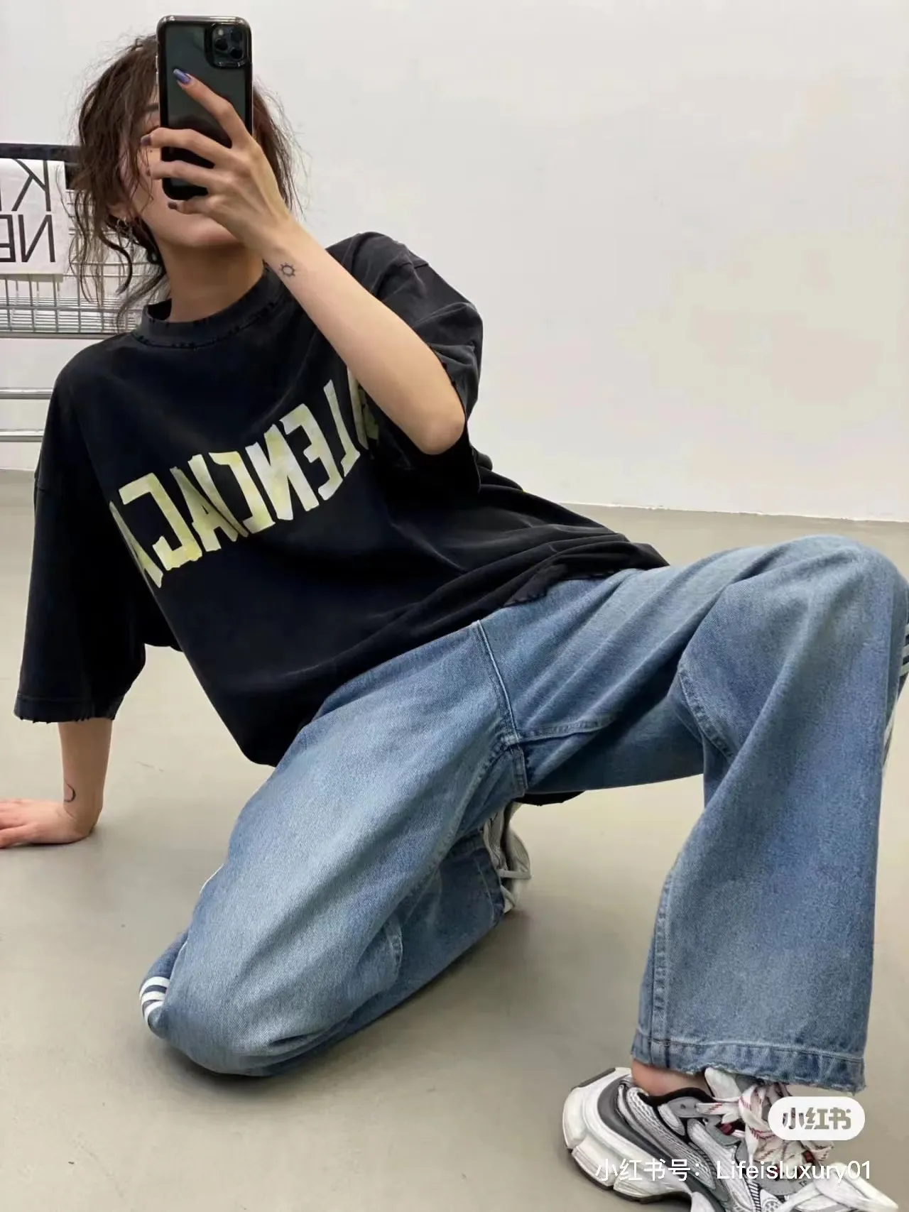 Model picture
