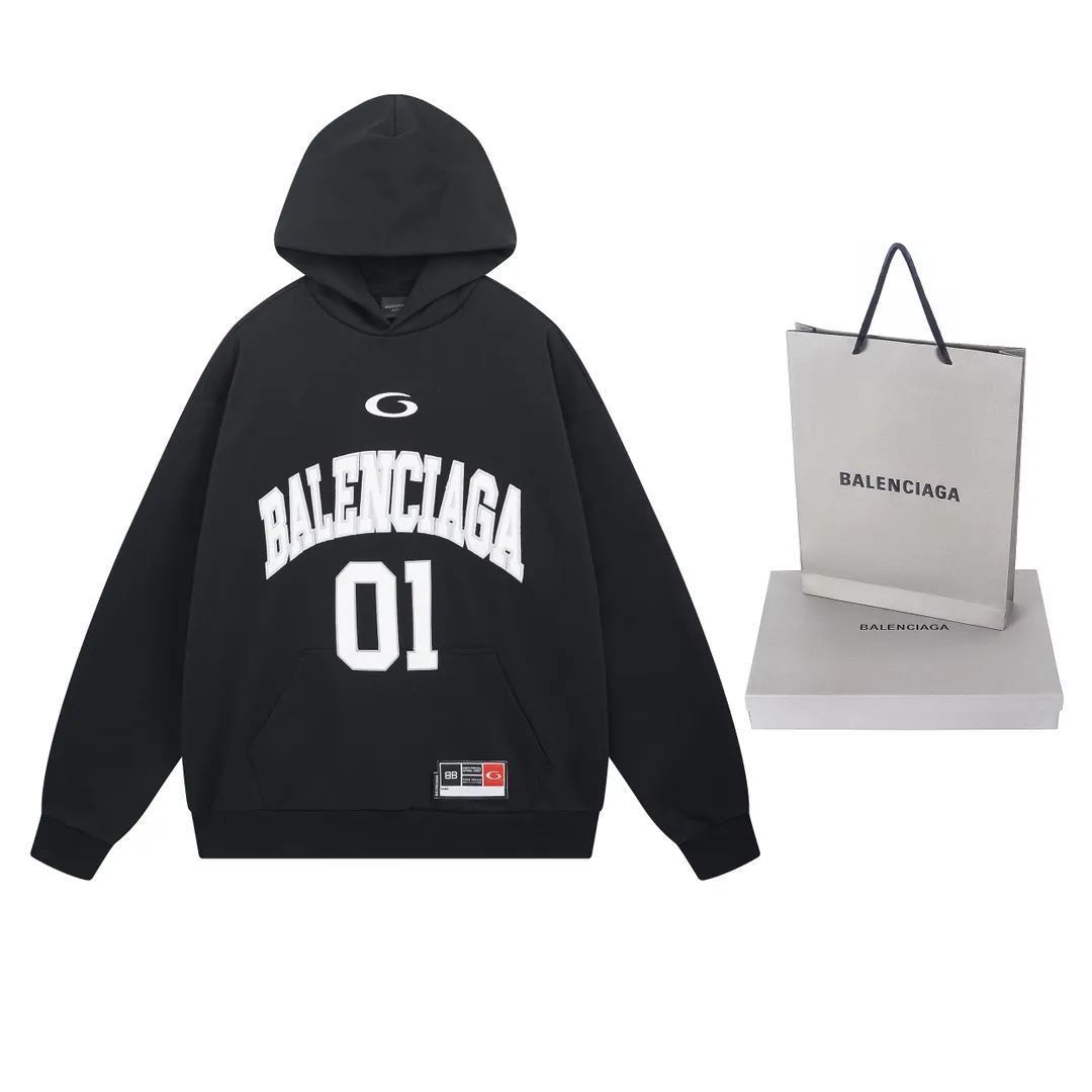 🅿️350 photos [Top version. Official website quality] BALENCI*GA/Paris.SS25 latest basketball uniform embroidered printed hooded long-sleeved sweatshirt. The front embroidery is embroidered and printed using a Tajima computer embroidery machine, the lower left corner is stamped, and the back piece is printed. The brick cabinets are synchronized. The authentic product is developed at the first time. The fabric is made of Paris ZP custom-woven and dyed cotton sweatshirt. Weighing 460 grams, the cloth surface is clean. The cloth pattern is clear, soft and comfortable. The threads are dyed with no color difference. The printing uses environmentally friendly imported materials, the letters are clear and the effect is three-dimensional. The version adopts OS loose shoulder design. Same style for men and women. Code: BL258959 Color: Black Purple Blue Green Size: XS S M L