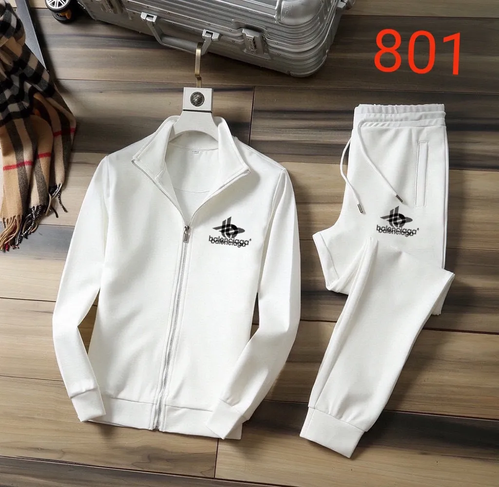 🅿️420 [BALENCIAGA] (Gospel for Fatty) hot-selling suit is coming. Focus on the original version of the official website. 2025 new hot-selling cardigan and sweatshirt suit. The original order is hard to buy🇭🇰. It is the meticulous work of top designers. It has a fitting and perfect upper body effect. All-natural high-quality Roman cotton 100%, close-fitting comfort, noble and elegant! Original hardware embodies elegance and nobility! Counter size: M-5XL (maximum wear up to 220 pounds)
