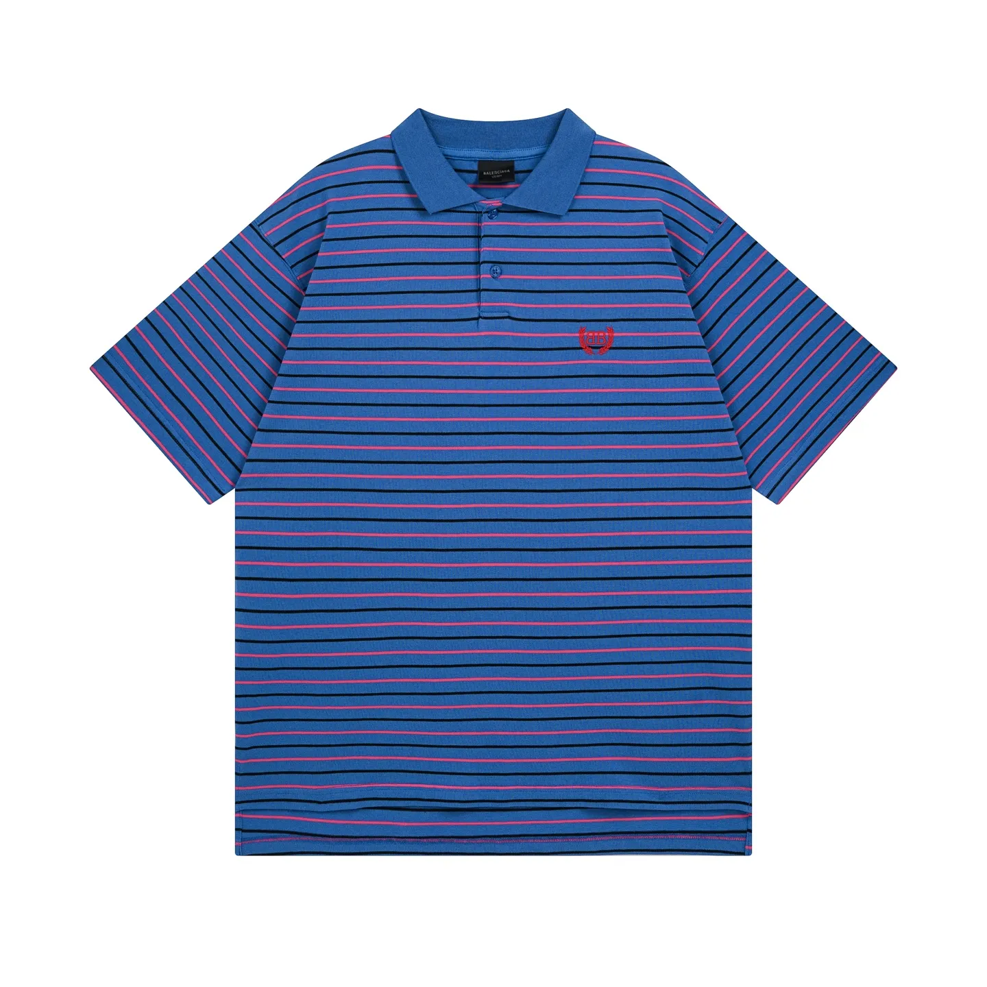🅿️220 real photos [Top version. Official website quality] BALENCI*GA/Paris #2025 new simple striped chest embroidered POLO shirt, full of design, seamless side strips, heavy production.  Welcome to compare. The fabric is made of Paris ZP custom-woven and dyed cotton pique, with a weight of 260 grams. The cloth surface is clean. The cloth pattern is clear, soft and comfortable. The threads are woven and dyed with no color difference. The embroidered LOGO is embroidered using imported Tajima embroidery machine. The effect is three-dimensional. Restore brick cabinet, adopt OS loose shoulder style. Same style for men and women. Code: BL252206 Color: blue, white Size: XS S M L