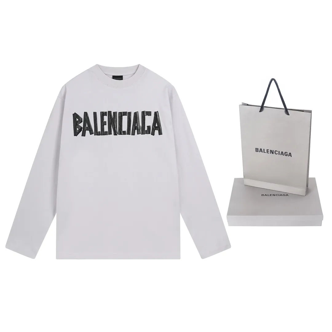 🅿️216 Real photos [Top version. Official website quality] BALENCI*GA/Paris. 23ss latest classic model. Front and rear tape direct printing. Ready-to-wear washed and worn long-sleeved T-shirt. Genuine product developed at the first time, brick cabinet synchronization. Welcome to compare. The fabric is made of Paris ZP custom-woven and dyed 100% cotton with double-yarn compact cotton. The weight is 260 grams. The cloth surface is clean. The cloth pattern is clear, soft and comfortable, and the threads are dyed with no color difference. The classic pattern is directly sprayed by a direct injection machine. Environmentally friendly imported materials, three-dimensional effect. Restored brick cabinet. The garments were washed and aged, and polished by many hands. Produced by ultra-heavy craftsmanship, the market currency is very different, welcome to compare. The version adopts OS loose shoulder design. The same style for men and women. Code: BL225003 Color: dark blue gray, off-white, burgundy, green, black blue, fog blue Size: XS S M L