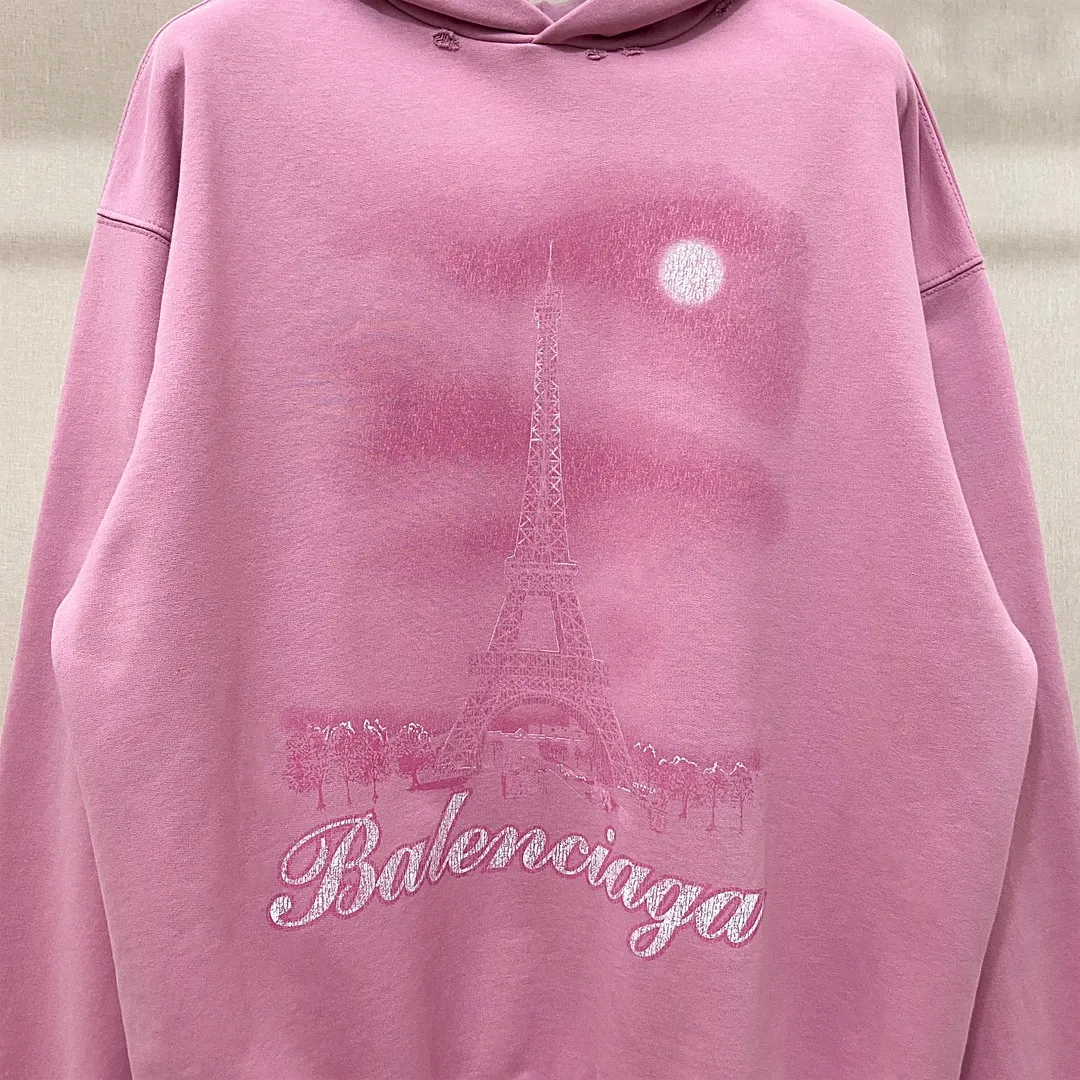 🅿️340 real photos Top version [BALENCIA*GA] Official website quality Paris' new Paris Eiffel Tower series hooded sweatshirt OS version Loose dropped shoulders Unisex style Fabric: 480g 100% cotton terry David sweater Technology: Front white ink direct spray Garment wash Frayed Distressed Fixed color Color: Washed blue Pink Size: XS S M L
