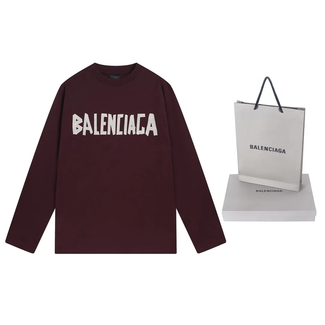 🅿️216 Real photos [Top version. Official website quality] BALENCI*GA/Paris. 23ss latest classic model. Front and rear tape direct printing. Ready-to-wear washed and worn long-sleeved T-shirt. Genuine product developed at the first time, brick cabinet synchronization. Welcome to compare. The fabric is made of Paris ZP custom-woven and dyed 100% cotton with double-yarn compact cotton. The weight is 260 grams. The cloth surface is clean. The cloth pattern is clear, soft and comfortable, and the threads are dyed with no color difference. The classic pattern is directly sprayed by a direct injection machine. Environmentally friendly imported materials, three-dimensional effect. Restored brick cabinet. The garments were washed and aged, and polished by many hands. Produced by ultra-heavy craftsmanship, the market currency is very different, welcome to compare. The version adopts OS loose shoulder design. The same style for men and women. Code: BL225003 Color: dark blue gray, off-white, burgundy, green, black blue, fog blue Size: XS S M L