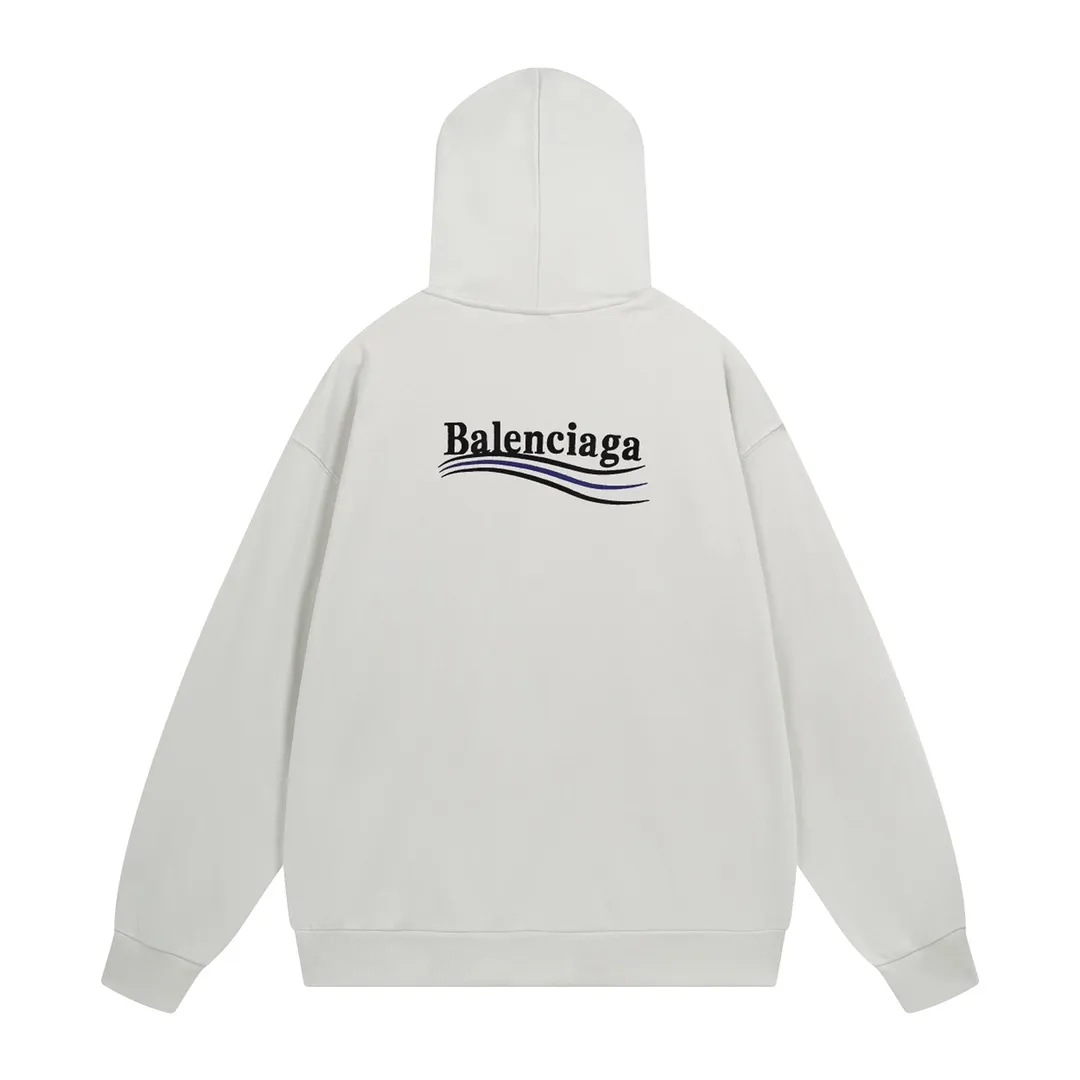 🅿️296 Detailed picture [Top version. Official website quality] BALENCI*GA/Paris. Classic style, #COLA Embroidered Hooded Long-Sleeve Sweatshirt# The fabric is made of Paris ZP custom-woven and dyed cotton terry sweatshirt, with a weight of 450 grams. The cloth surface is clean. The cloth pattern is clear, soft and comfortable. The threads are dyed with no color difference. The classic letter LOGO pattern is embroidered with an imported Tajima embroidery machine. The letters are clear and have a strong three-dimensional effect. Restored brick cabinets. Welcome to compare. The version adopts OS loose shoulder version. Same style for men and women. Code: BL238035 Color: black, white, cement white, dark gray Size: XS S M L