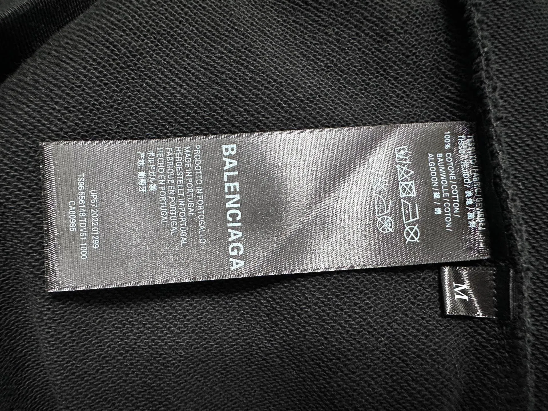 🅿️330 【BALENCIaGA】Paris small letter hooded sweatshirt. The fabric surface is clean. The fabric pattern is clear, soft and comfortable. The threads are dyed with no color difference. The tape is stamped with imported transparent glue. The effect is three-dimensional. Restore brick cabinets, adopt OS loose shoulder style. Same style for men and women. Size: S-XL