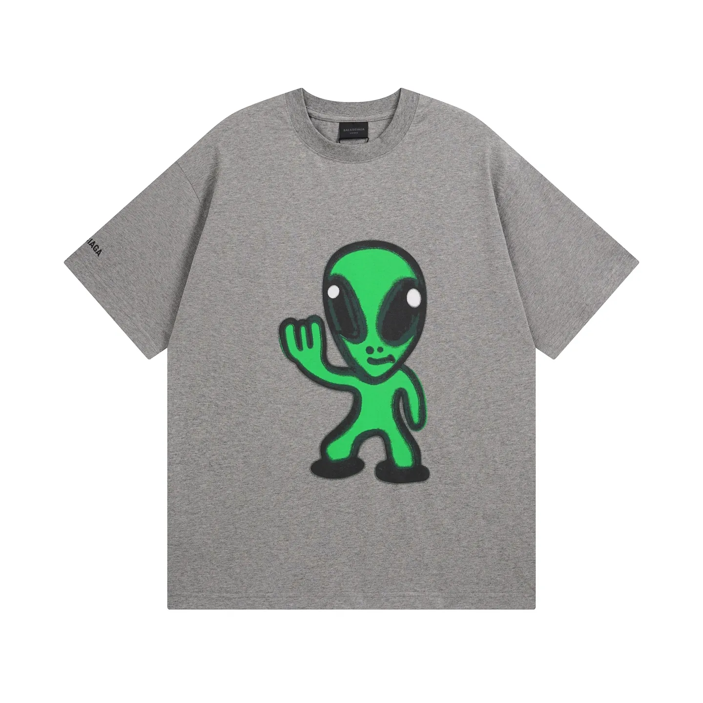 🅿️194 real photos [top version. official website quality] BALENCI*GA/25 new model. The front is directly printed with hithg there + dripley art work + luminous effect, aliens are printed on the front, smiley faces are printed on the back, short-sleeved T-shirt with embroidered letters on the right sleeve # SS25 latest style. Research and development at the first time, different market currencies. Comparisons welcome. The fabric is made of Paris ZP custom-woven and dyed cotton double yarn. Weighing 260 grams, the cloth surface is clean. The cloth pattern is clear, soft and comfortable. The threads are dyed with no color difference. Printing adopts computer direct printing. Jubie market currency. Welcome to compare. The version adopts OS loose shoulder design. Same style for men and women. Code: BL253683 Color: off-white, black, floral gray Size: XS S M L