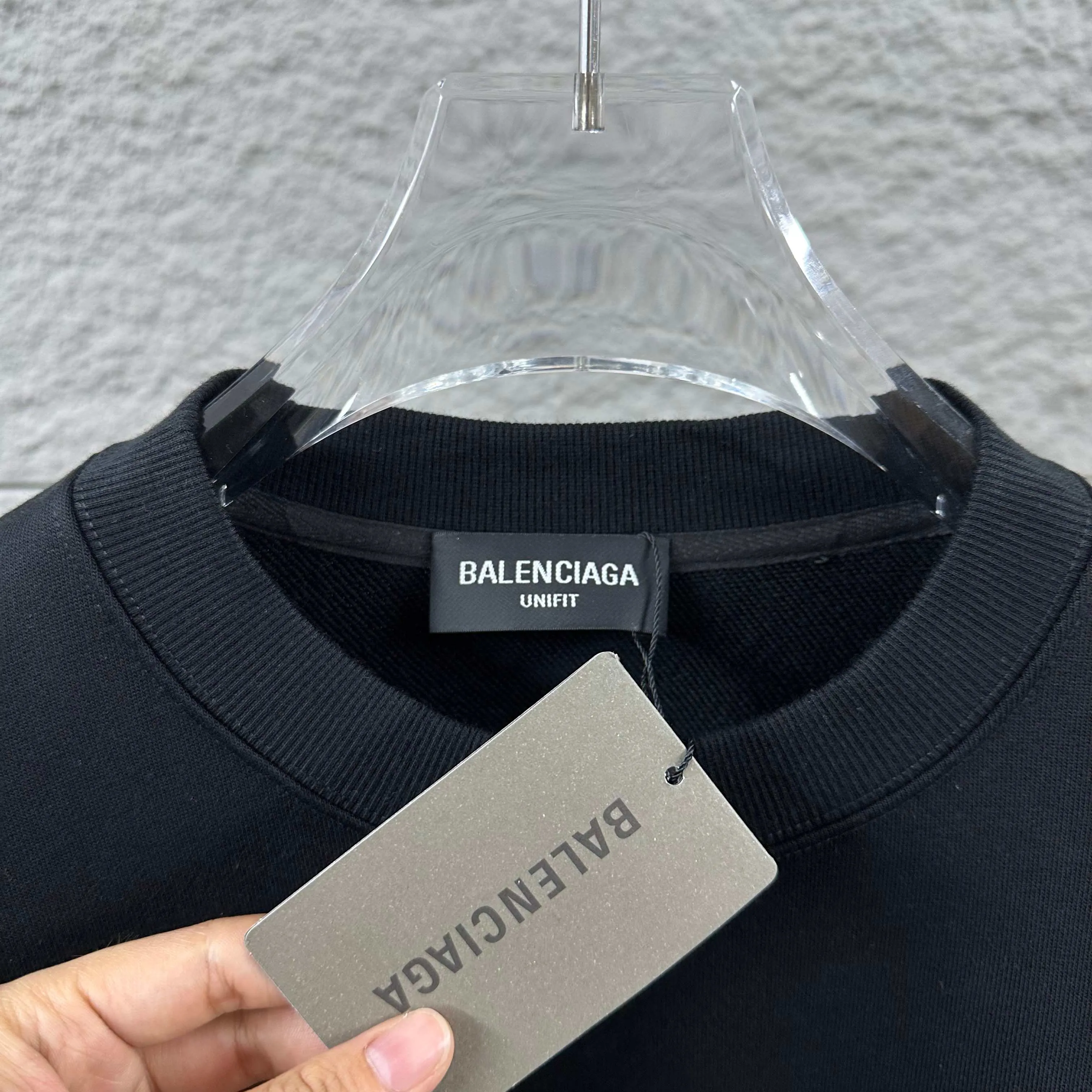 🅿️260 BALENCI*GA Paris 2025 early autumn and winter new long-sleeved sweatshirt Classic letter three-dimensional foaming technology Customized terry fabric Round neck pullover Unisex color Color: black white Size: S (90-130 pounds) M (120-150 pounds) L (140-165 pounds) XL (160-180 pounds) XXL (180-210 pounds)