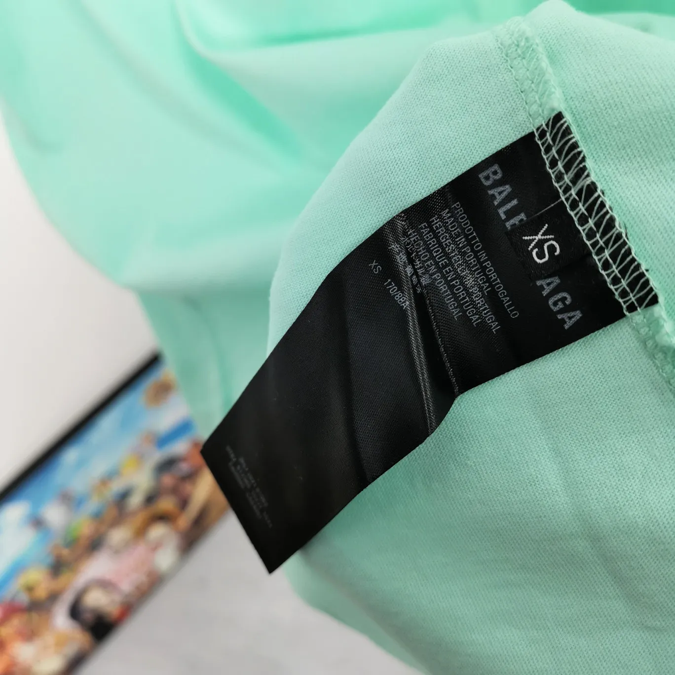 [New arrival] The top and tested version of the new BALENCIAGA half-moon BB embroidered eco-friendly large LOGO for male and female couples star short-sleeved T-shirts. The simple embroidery series is popular, Behringer embroidery technology, the embroidery is meticulous and meticulous! The font is full and the texture is clear! The fabric is made of 280g high-count double-yarn pure cotton, polyester-free, and absolutely no pilling! Size: XS-L Color: Black Mint Green P:240