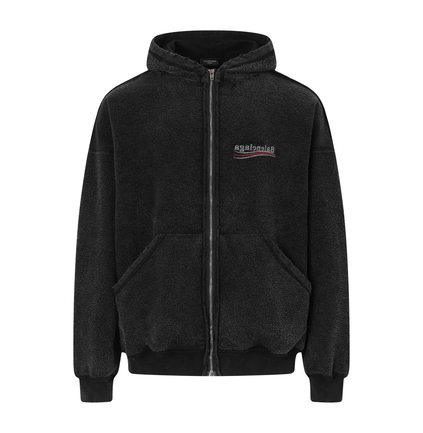 🅿️600 [Exclusive supply] BLCG 25FW reverse coke zipper hooded jacket. The fabric is made of 380G pure cotton plain weave, and the surface is non-market ready-made terry fabric. We follow the original surface to customize the fleece surface to distinguish the market version. The embroidery uses an imported Tajima embroidery machine for double-sided embroidery. The stitches on both sides are exactly the same embroidery process, through layered embroidery and clever stitch processing. To achieve a double-sided effect, the backstitch stitch method is used to precisely control the stitch length and needle entry angle to evenly distribute the stitches on the front and back. The fabric has been washed, fried, and sanded to make the upper body softer and more comfortable. The entire body is hand-worn. Each step requires a master to wear it bit by bit, which is time-consuming and labor-intensive. Size:S/M/L
