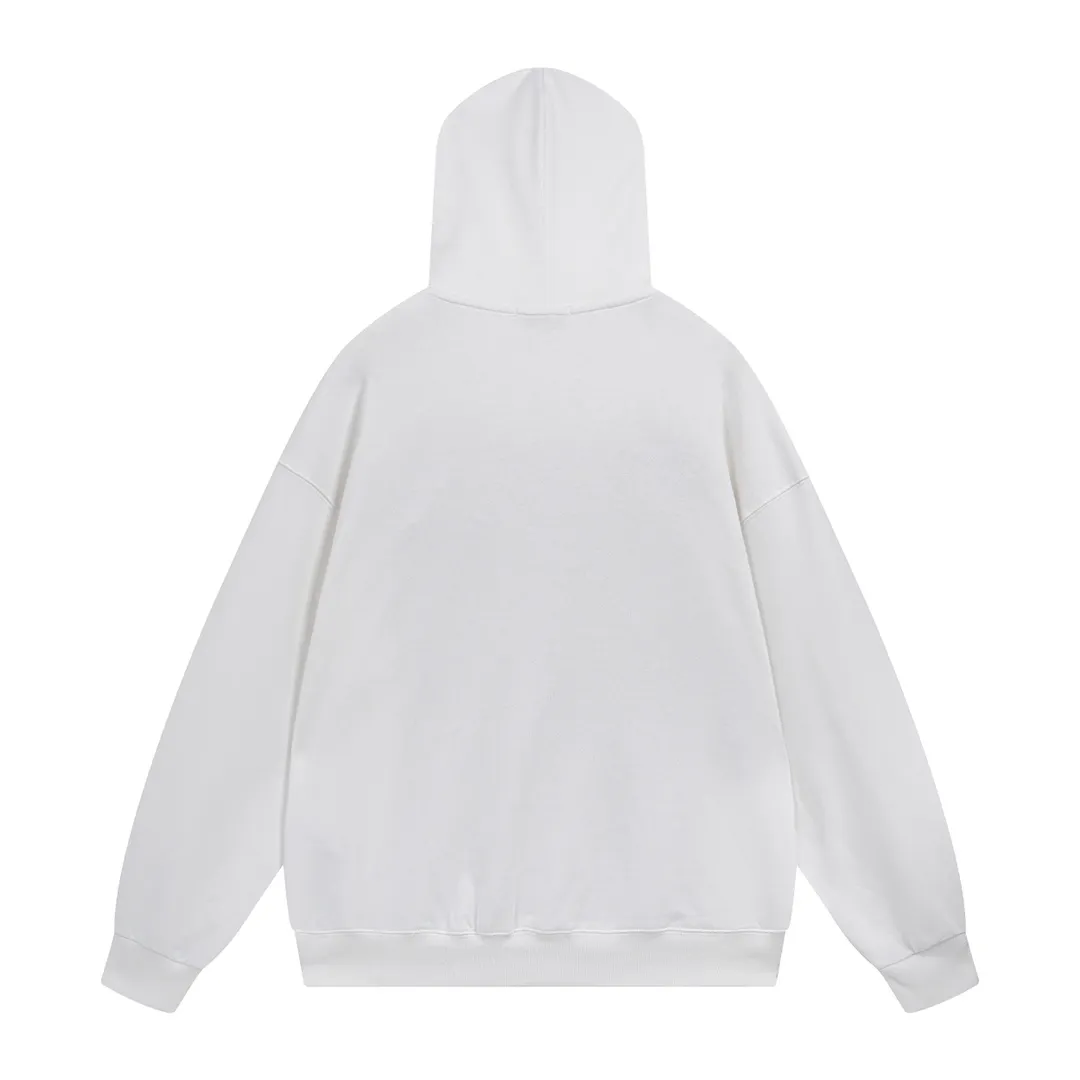 🅿️300 Detailed picture [Top version. Official website quality] BALENCI*GA/Paris. Classic style. BALENCI*GA#phantom BB direct-printed hooded sweatshirt. Brick cabinet synchronization. The fabric is made of Paris ZP custom-woven and dyed cotton sweatshirt. The weight is 450 grams. The cloth surface is clean. The cloth pattern is clear, soft and comfortable. The threads are woven and dyed with no color difference. The classic pattern is printed with Kornit direct-injection printing, which has no hand feel and has a three-dimensional effect that restores the brick cabinet. The version adopts OS loose shoulder design. Same style for men and women. Coding: BL238060 Color: black. White. Size: XS S M L