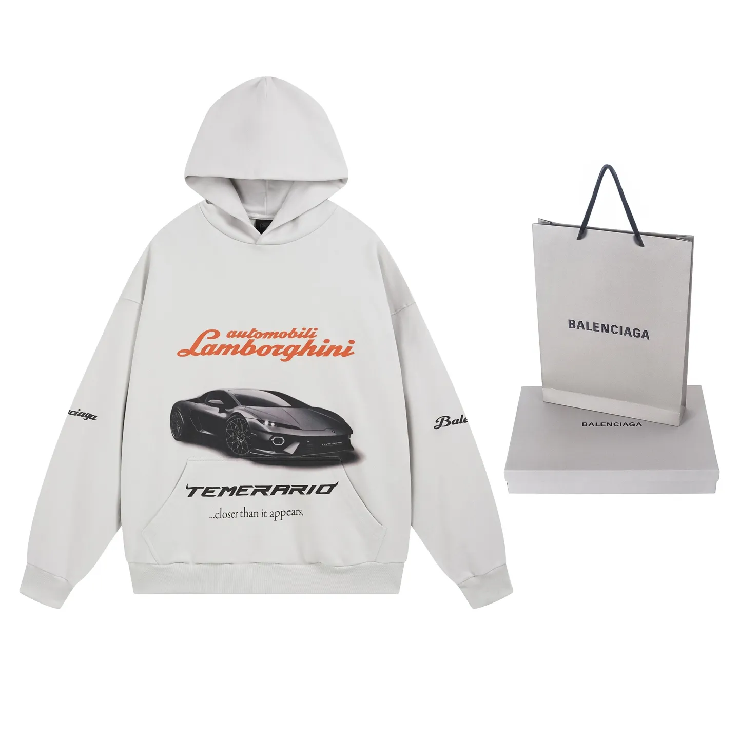 🅿️360 real photos [Top version. Official website quality] BALENCI*GA/Paris co-branded Lamborghini Lamborghini front and back left and right sleeve direct-injection printed hooded sweatshirt SS25 latest model. Research and development at the first time, different market currencies. Comparisons welcome. The fabric is made of Paris ZP custom-woven and dyed cotton sweatshirt. Weighing 460 grams, the cloth surface is clean. The cloth pattern is clear, soft and comfortable. The threads are dyed with no color difference. Printing adopts computer direct printing. The pattern letters are clear, three-dimensional and without burrs. Jubie market produces pictures based on pictures. Welcome to compare. The version adopts OS loose shoulder design. Same style for men and women. Code: BL259931 Color: white gray, Size: XS S M L