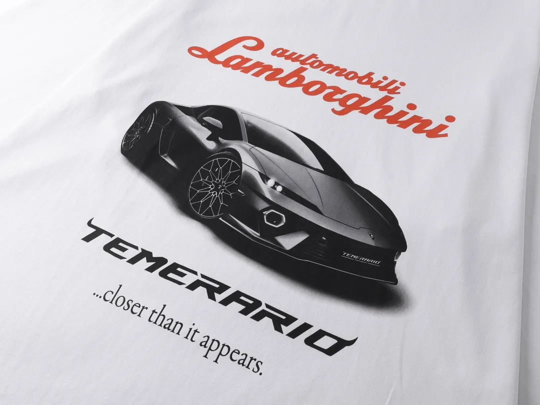 🅿️250 Actual pictures [Top version. Official website quality] BALENCI*GA/Paris co-branded Lamborghini Lamborghini front and back left and right sleeves direct-injection printed long-sleeved T-shirt # SS25 latest model. Research and development at the first time, different market currencies. Comparisons welcome. The fabric is made of Paris ZP custom-woven and dyed cotton double yarn. Weighing 260 grams, the cloth surface is clean. The cloth pattern is clear, soft and comfortable. The threads are dyed with no color difference. Printing adopts computer direct printing. The pattern letters are clear, three-dimensional and without burrs. Jubie market produces pictures based on pictures. Welcome to compare. The version adopts OS loose shoulder design. Same style for men and women. Code: BL255071 Color: white gray, black Size: XS S M L