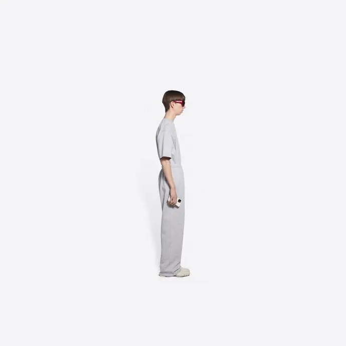 ♻️💯Upper body reference model picture❤️Top tried and true version Balenciaga 21SS BLCG Balenciaga Wave Coke male and female couple star same style pure cotton terry trousers sweatpants casual pants classic and versatile style is here! With these pants, they look perfect no matter what outfit you wear! Get it now! Customized special fabrics, ready-to-wear washable, soft and comfortable to the touch.  460 grams of dust-free sweatshirt fabric, washed and cut. Imported environmentally friendly water glue is added to the garment and washed twice to ensure consistent printing. Customized wash mark. This year's sincere shorts LOGO adopts Japanese Tajima embroidery technology, and the printing is full and meticulous. Color: Black/Grey/White/Blue Size: XS-L P:370