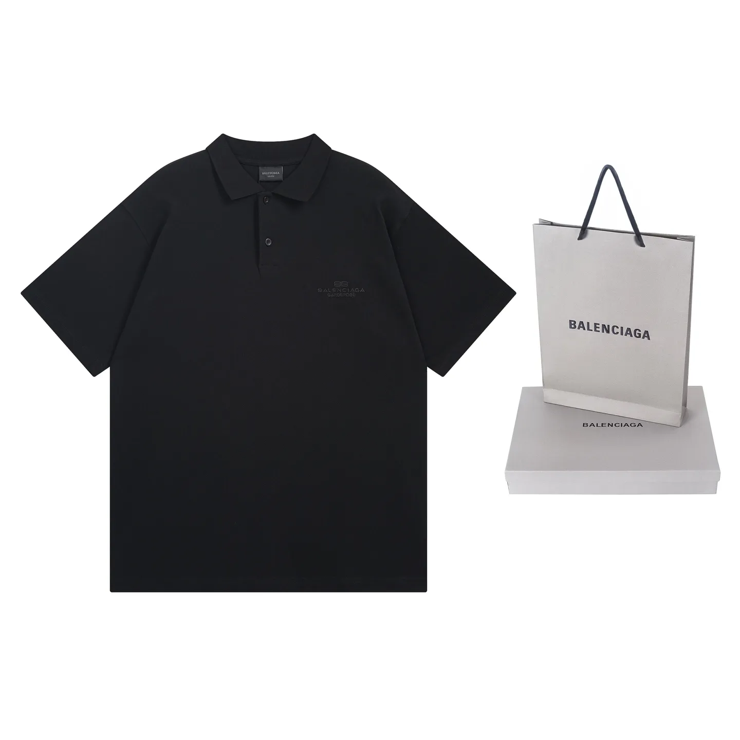 🅿️220 Real photos [Top version. Official website quality] BALENCI*GA/Paris #2025 new Paris letter LOGO embroidered POLO shirt, full of design, welcome to compare. The fabric is made of Paris ZP custom-woven and dyed cotton pique, with a weight of 260 grams. The cloth surface is clean. The cloth pattern is clear, soft and comfortable. The threads are woven and dyed with no color difference. The embroidered LOGO is embroidered using imported Tajima embroidery machine. The effect is three-dimensional. Restore the brick cabinet, adopt OS loose shoulder style. Same style for men and women. Coding: BL252218 Color: black, white Size: XS S M L