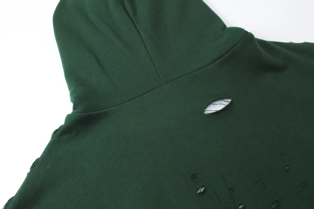 🅿️396 Detailed picture [Top version. Official website quality] BALENCI*GA/Paris. Classic style. 22SS #BALENCI*GA# Artistic ripped hole and velvet inner two-piece hooded sweatshirt. Autumn and winter brick cabinets are synchronized. Welcome to compare. The fabric is made of Paris ZP custom-woven and dyed cotton double yarn David coat with velvet lining. The fabric pattern is clear, soft and comfortable. The threads are woven and dyed with no color difference. The classic letter LOGO adopts precision stencils, imported environmentally friendly rubber paddles, and turtle crack printing, with a three-dimensional effect. Garment positioning art is worn with holes, hem threads, hat brim, and bag mouth are hand-worn vintage. Restore brick cabinets, and adopt OS loose shoulder style. Same style for men and women Coding: BL238001 Color: Black. White. Hulan. Brown. Dark green. Burgundy. Purple Size: XS S M L