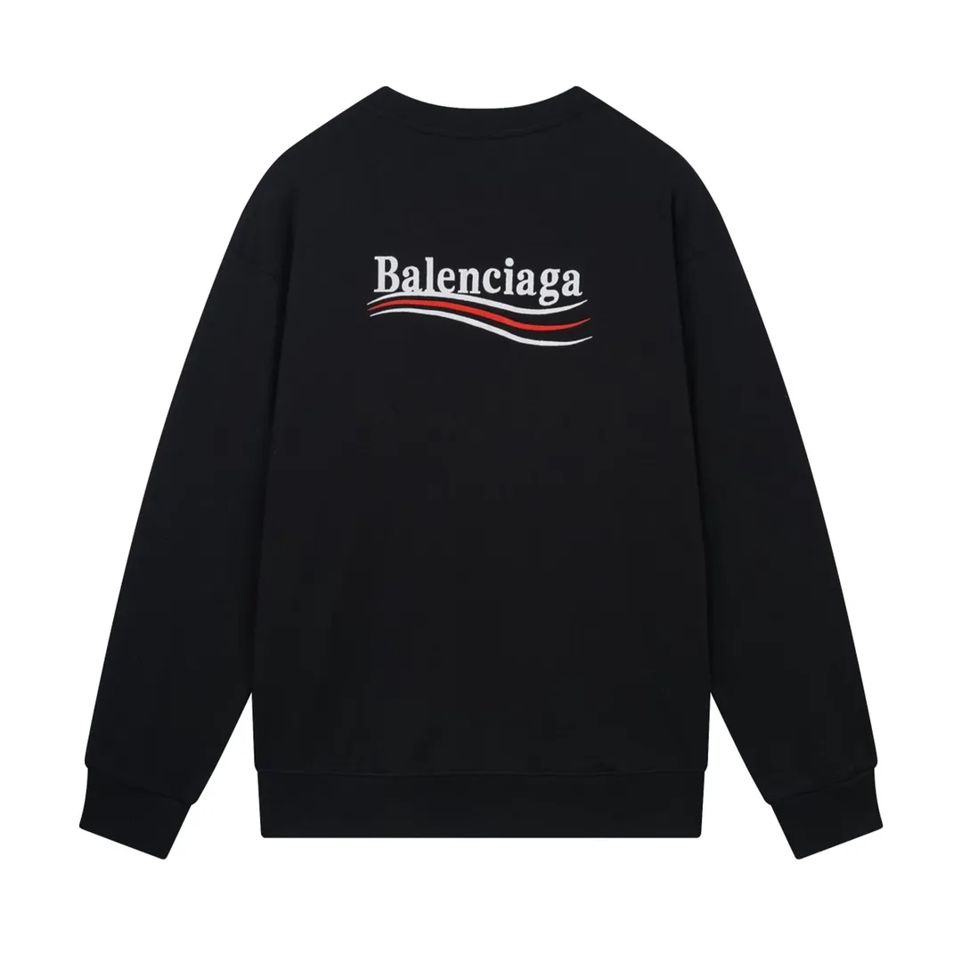 🅿️240 Detailed picture [Top version. Official website quality] BALENCI*GA/Paris #Classic style. Coke embroidered round neck sweatshirt. The fabric is made of Paris ZP custom-woven and dyed cotton sweatshirt. The weight is 450 grams. The cloth surface is clean. The cloth pattern is clear, soft and comfortable. The threads are dyed with no color difference. The classic pattern embroidery uses an imported embroidery machine, and the embroidery thread color is embroidered according to the original color. It is produced according to the pictures in the Jubie market. The letters are clear. The three-dimensional effect is strong. The version adopts the OS loose shoulder version. The same style for men and women. Coding: BL235565 Color: black, white, dark gray, blue, off-white Size: XS S M L