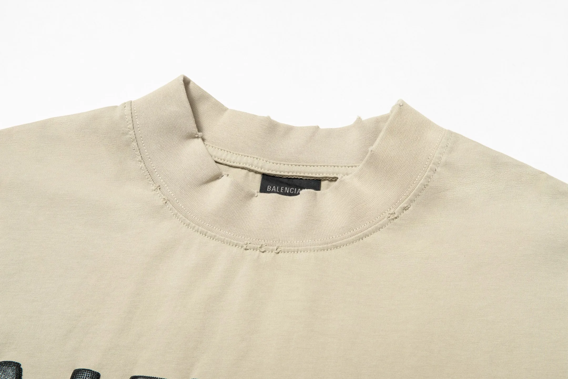 🅿️180 9110# Detailed picture Top version [[BALENCIA*GA] official website quality Paris new yellow tape bandage digital direct printing short-sleeved T-shirt OS version loose dropped shoulders Unisex style Fabric: 260g 100% cotton double yarn Process: front and rear digital direct printing Garment wash worn distressed fixed color Color: gray blue white washed blue burgundy green Black silver rose red khaki Size: XS S M L
