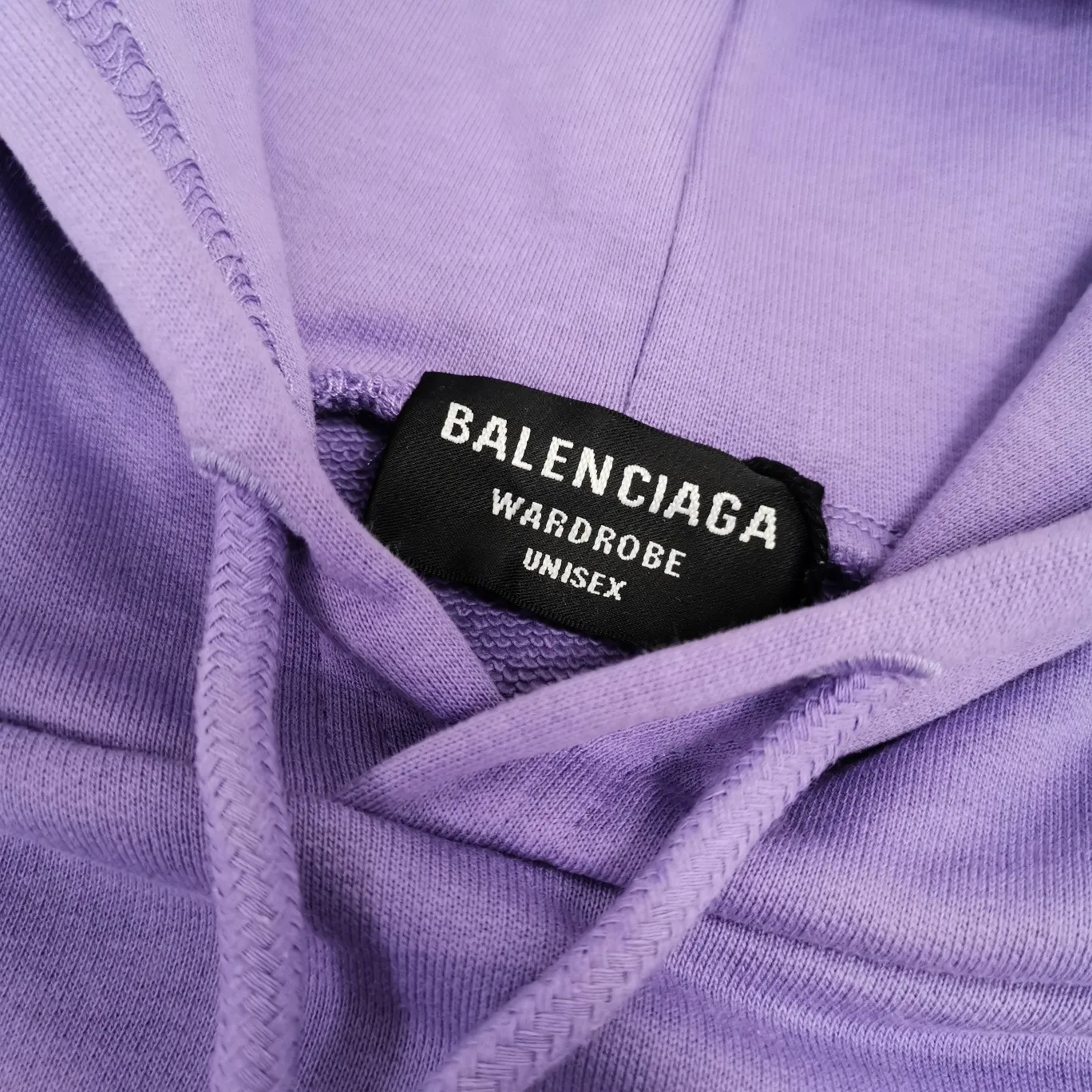 The top version of Balenciaga BALENCIAGA Cola Mailang embroidery printed men's and women's couple star's same style pure cotton hoodie hooded sweatshirt comes in three colors, ensuring the same fabric as the original version, no color difference! Customized dyeing in a package! INS, Xiaohongshu’s popular style, classics that never fade away! The king of orders in Spain, the fried chicken is highly recommended! 480% pure cotton terry fabric, comfortable and warm! Full of drape! The printing uses Tajima embroidery machine imported from Japan, which is known as the fighter among embroidery machines. The embroidery is meticulous, with no threads or skipped threads, the printing and embroidery are full and fine, and the letter spacing is consistent with ZP! Wearing it gives you full confidence and peace of mind! The labels and washes are all correct! On behalf of G at the same level! Consistent packaging at the counter! Size: XS-L Color: Purple light gray white gray P:450