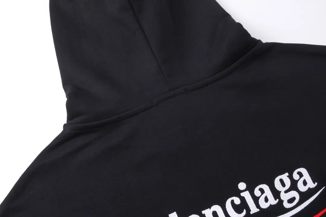 🅿️296 Detailed picture [Top version. Official website quality] BALENCI*GA/Paris. Classic style, #COLA Embroidered Hooded Long-Sleeve Sweatshirt# The fabric is made of Paris ZP custom-woven and dyed cotton terry sweatshirt, with a weight of 450 grams. The cloth surface is clean. The cloth pattern is clear, soft and comfortable. The threads are dyed with no color difference. The classic letter LOGO pattern is embroidered with an imported Tajima embroidery machine. The letters are clear and have a strong three-dimensional effect. Restored brick cabinets. Welcome to compare. The version adopts OS loose shoulder version. Same style for men and women. Code: BL238035 Color: black, white, cement white, dark gray Size: XS S M L