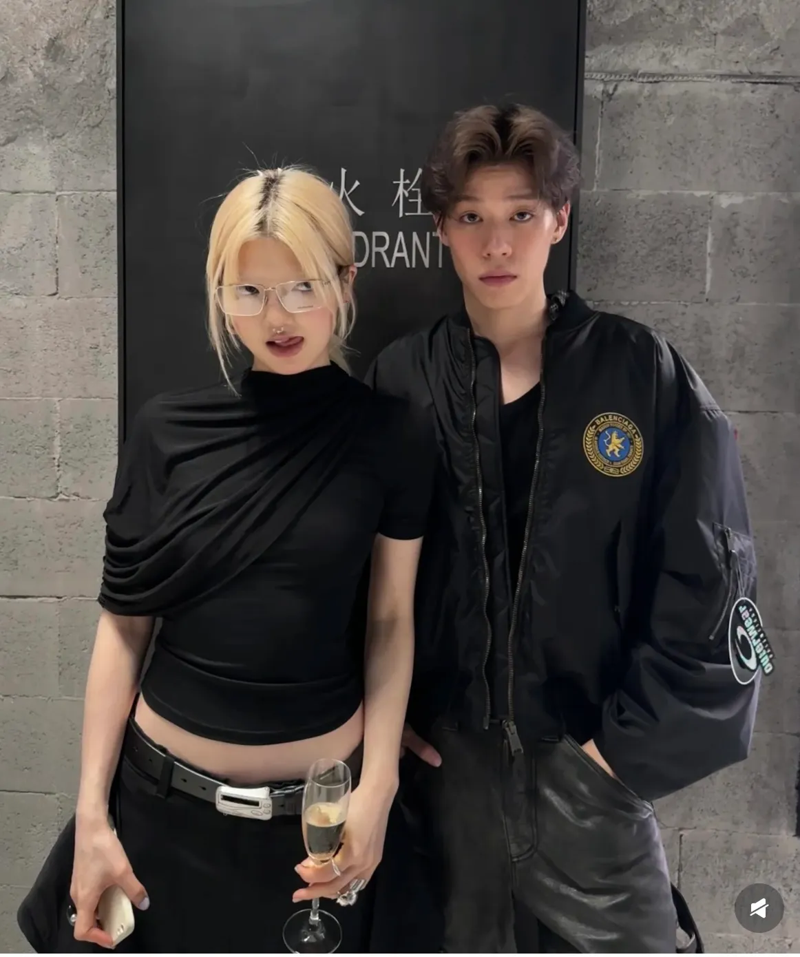 Balenciaga / Balenciaga Manchester United Lion Badge Flying Zip Cotton Jacket Upper Body Consultation Pictureℹ️