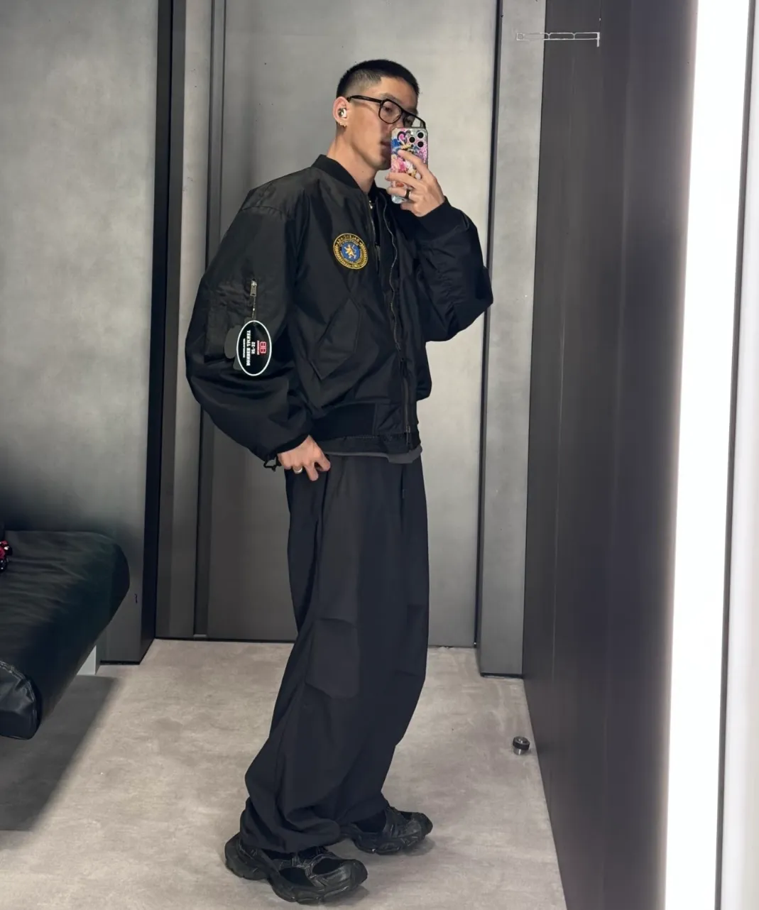 Balenciaga / Balenciaga Manchester United Lion Badge Flying Zip Cotton Jacket Upper Body Consultation Pictureℹ️