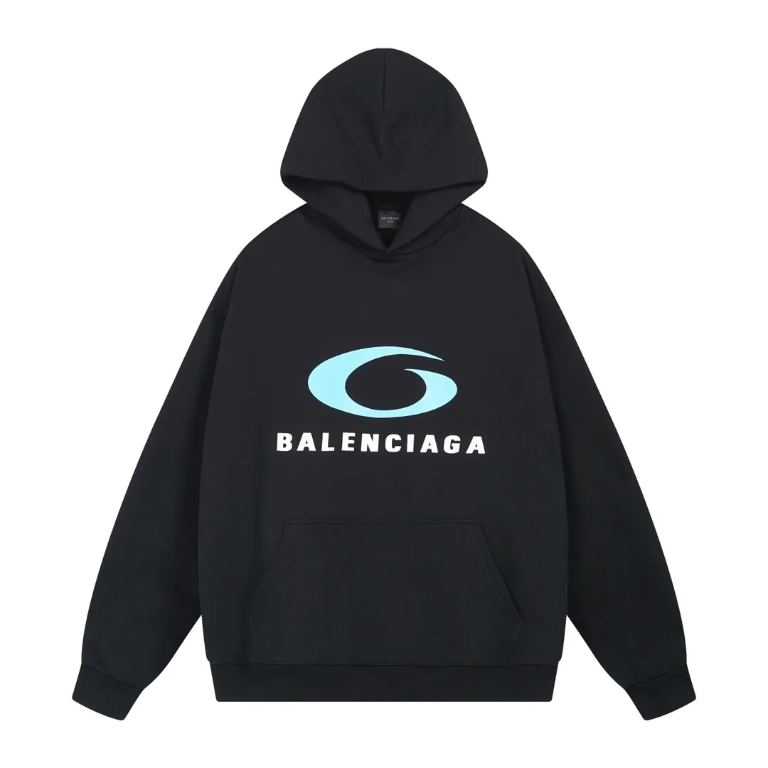 🅿️300 real photos [Top version. Official website quality] BALENCI*GA/Paris. SS24 latest model, LOOP SPORTS ICON printed hooded sweatshirt. Brick cabinet synchronization. Genuine product developed in the first time, happy to print and compare! The fabric is made of Paris ZP custom-woven and dyed cotton sweatshirt. Weighing 460 grams, the cloth surface is clean. The cloth pattern is clear, soft and comfortable. The threads are dyed with no color difference. The printing uses environmentally friendly imported materials. The letters are clear and the effect is three-dimensional. The version adopts OS loose shoulder design. Same style for men and women. Code: BL238901 Color: Black Size: XS S M L